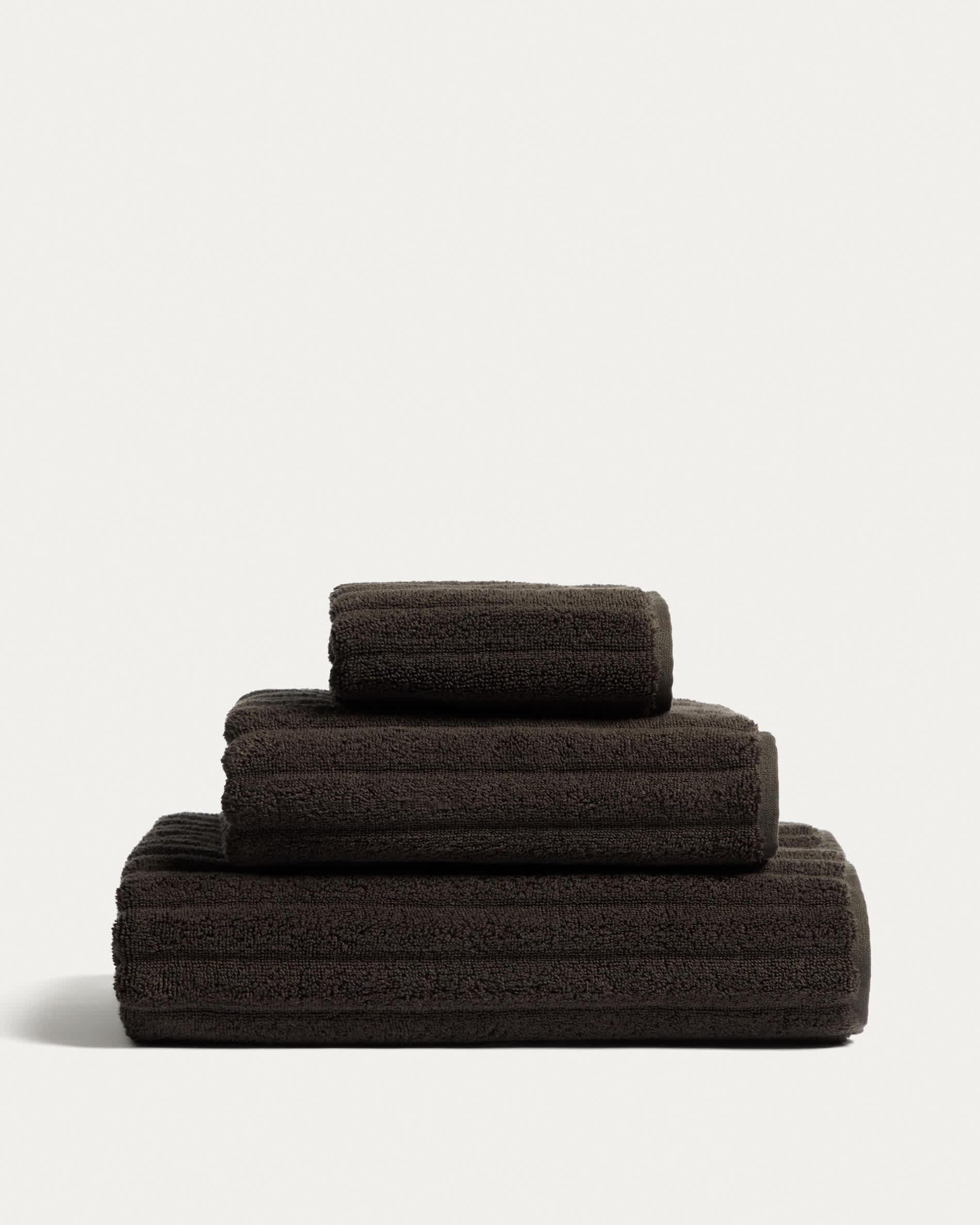 Navira 100% cotton brown 70 x 140 cm bath towel