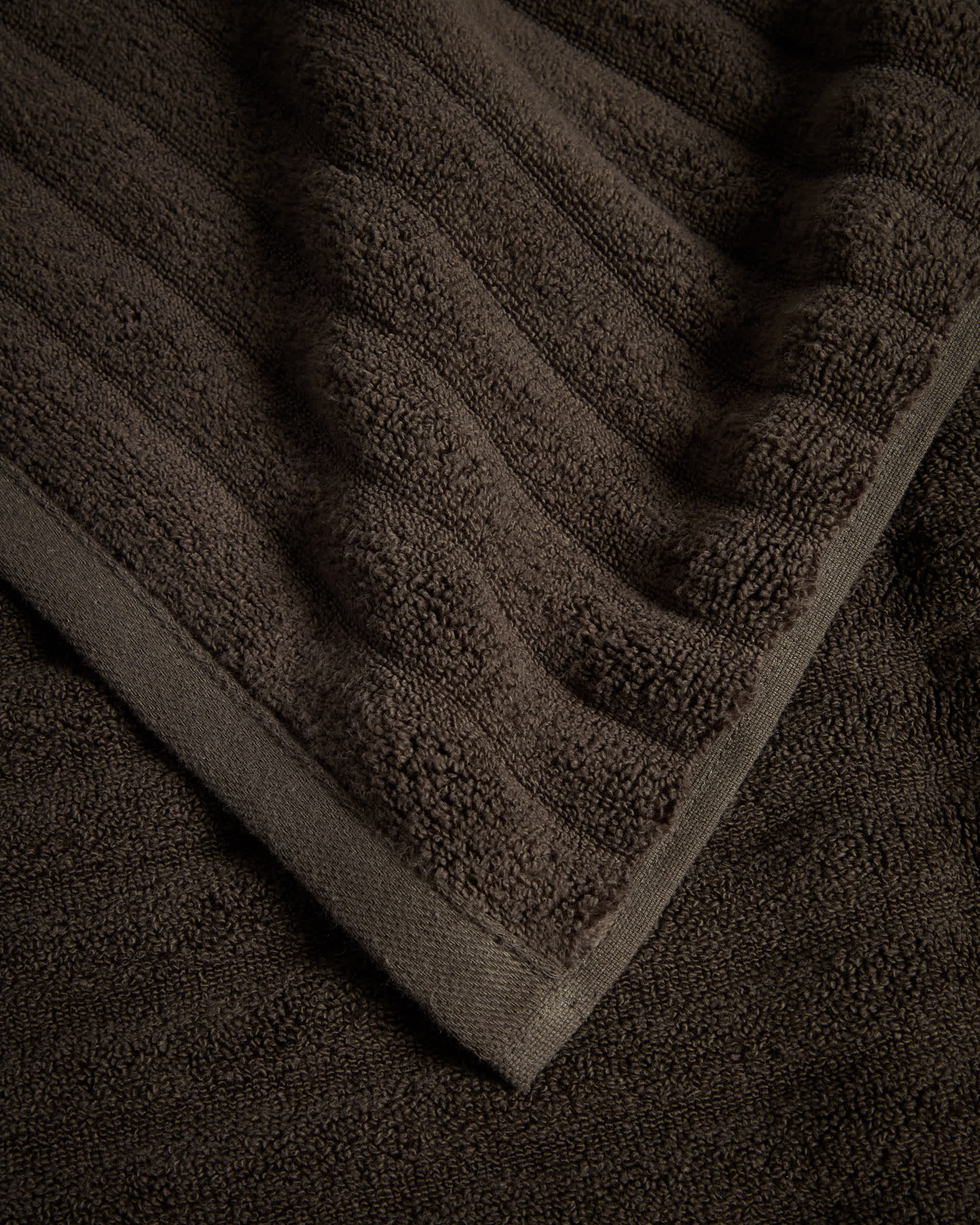 Navira 100% cotton brown 70 x 140 cm bath towel