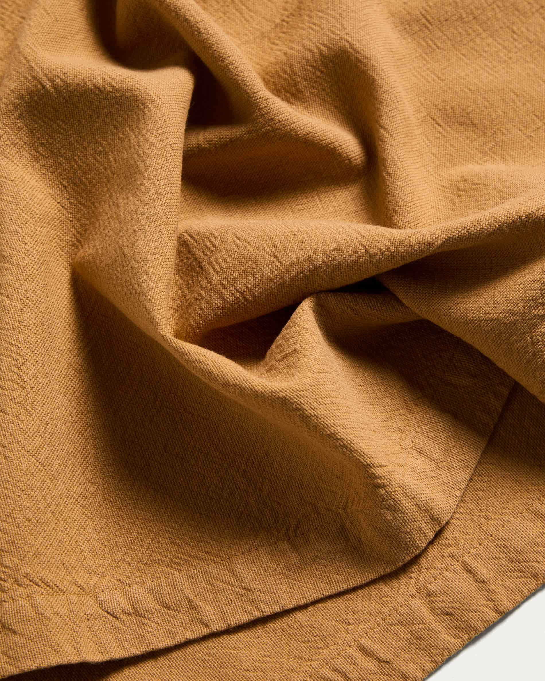Lerava set of 2 napkins in washed mustard yellow cotton 35 x 35cm