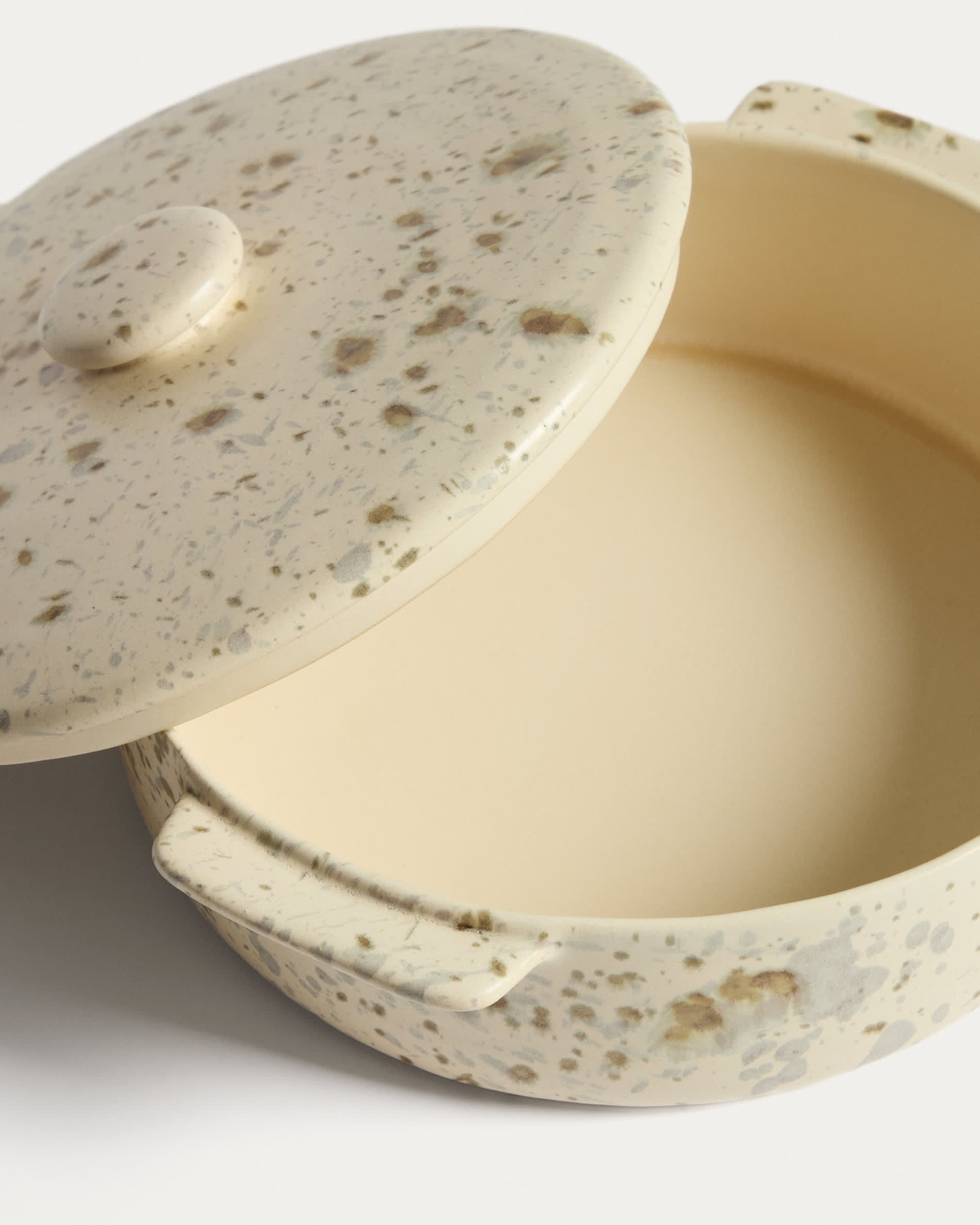 Convia baking dish in white and brown ceramic 46 cl