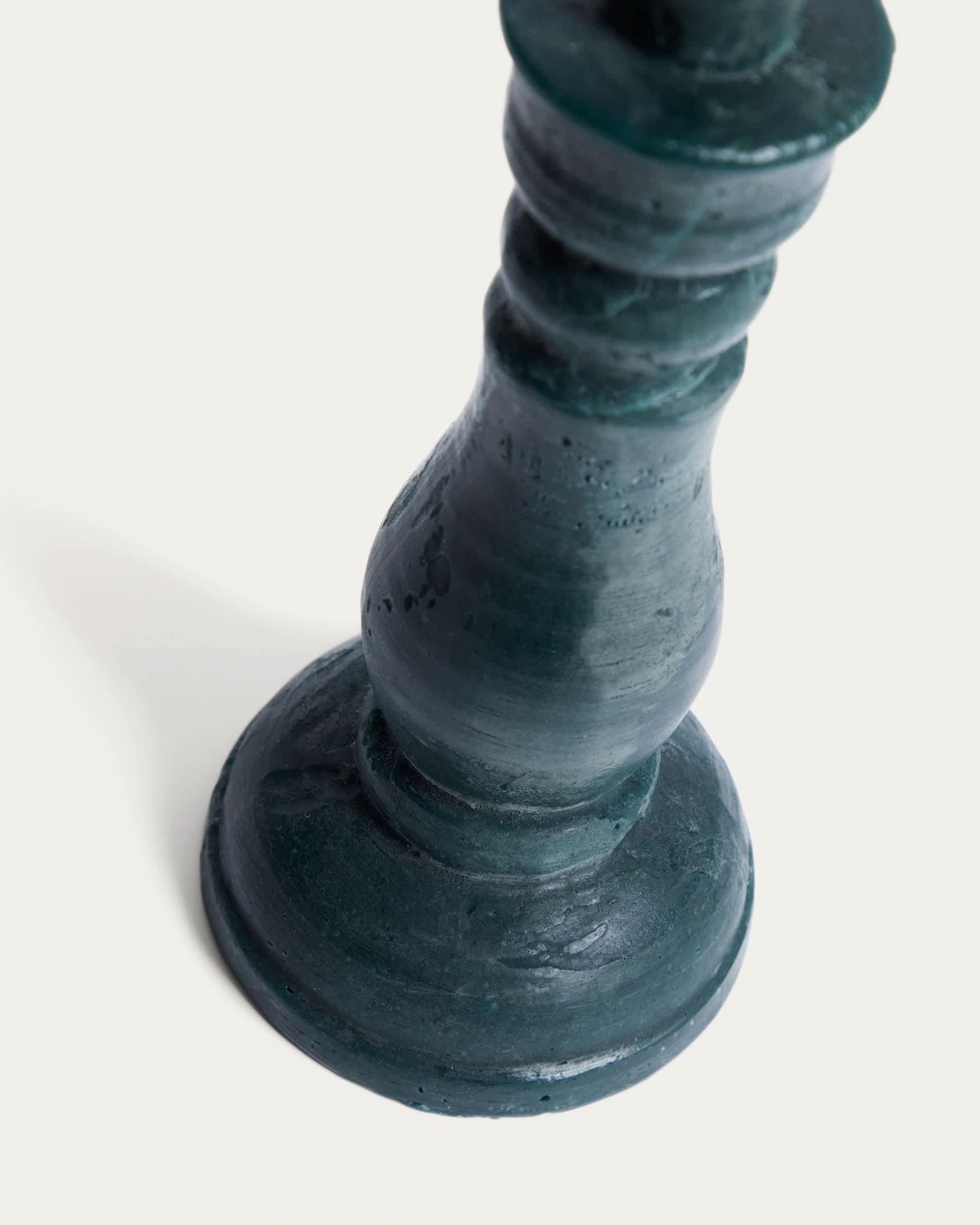 Ferel moss-green candle 35 cm