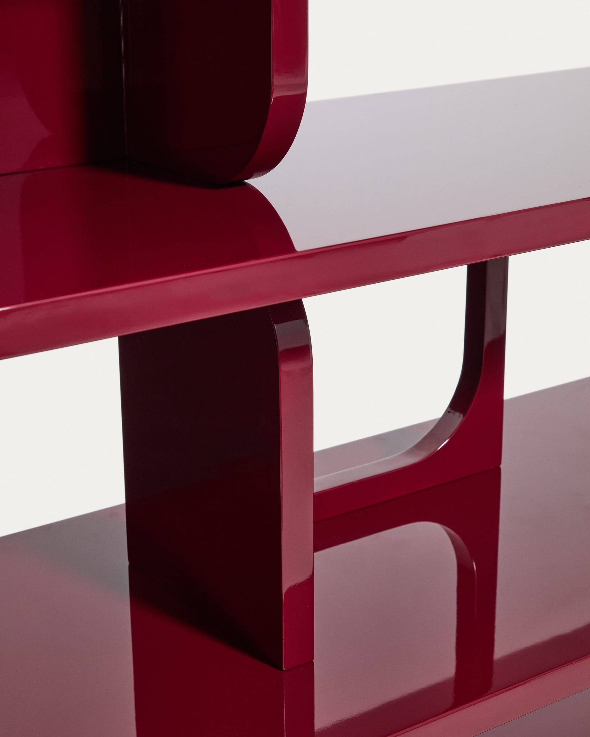 Aduma glossy maroon finish lacquered MDF shelving unit FSC 100% 160 x 187 cm