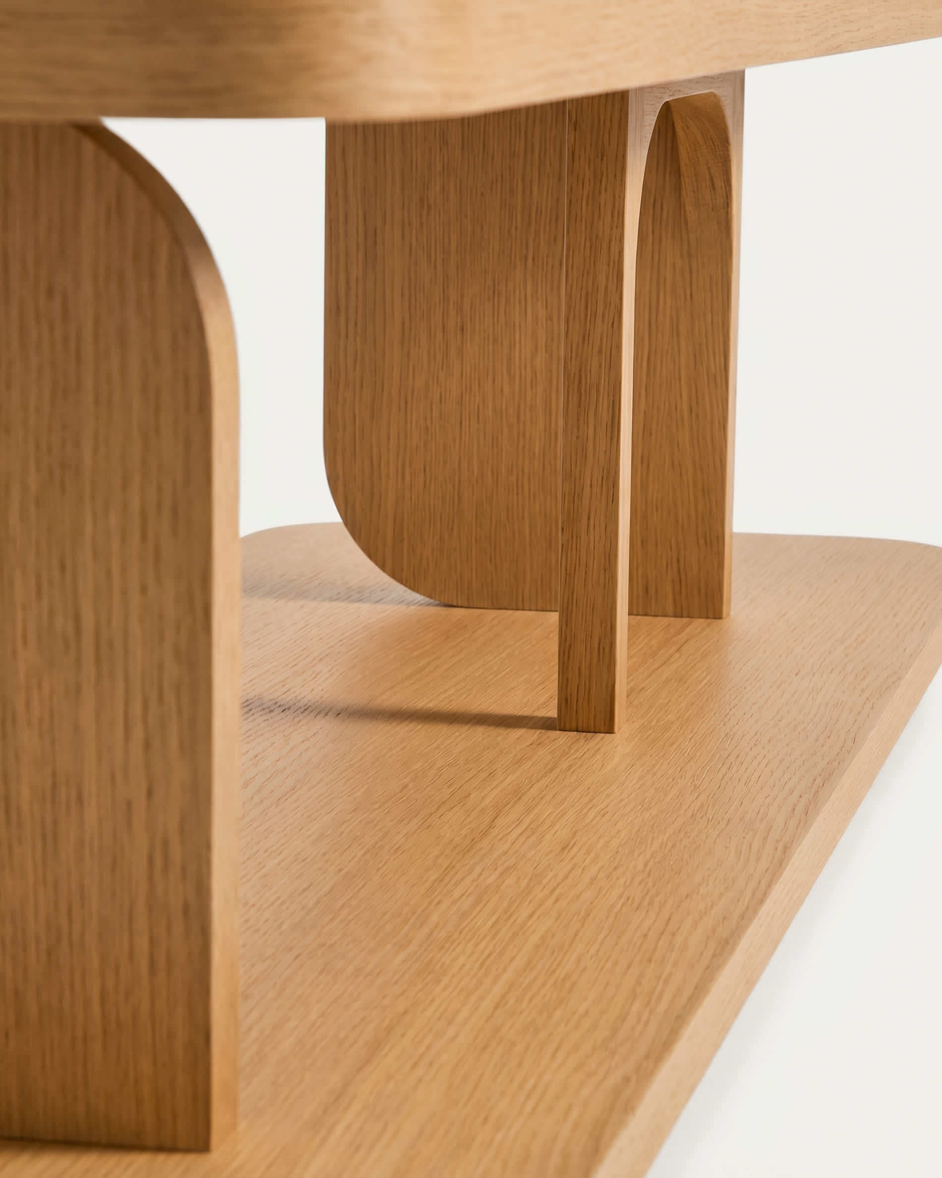 Aduma natural-coloured finish oak veneer shelving unit FSC 100% 160 x 65 cm