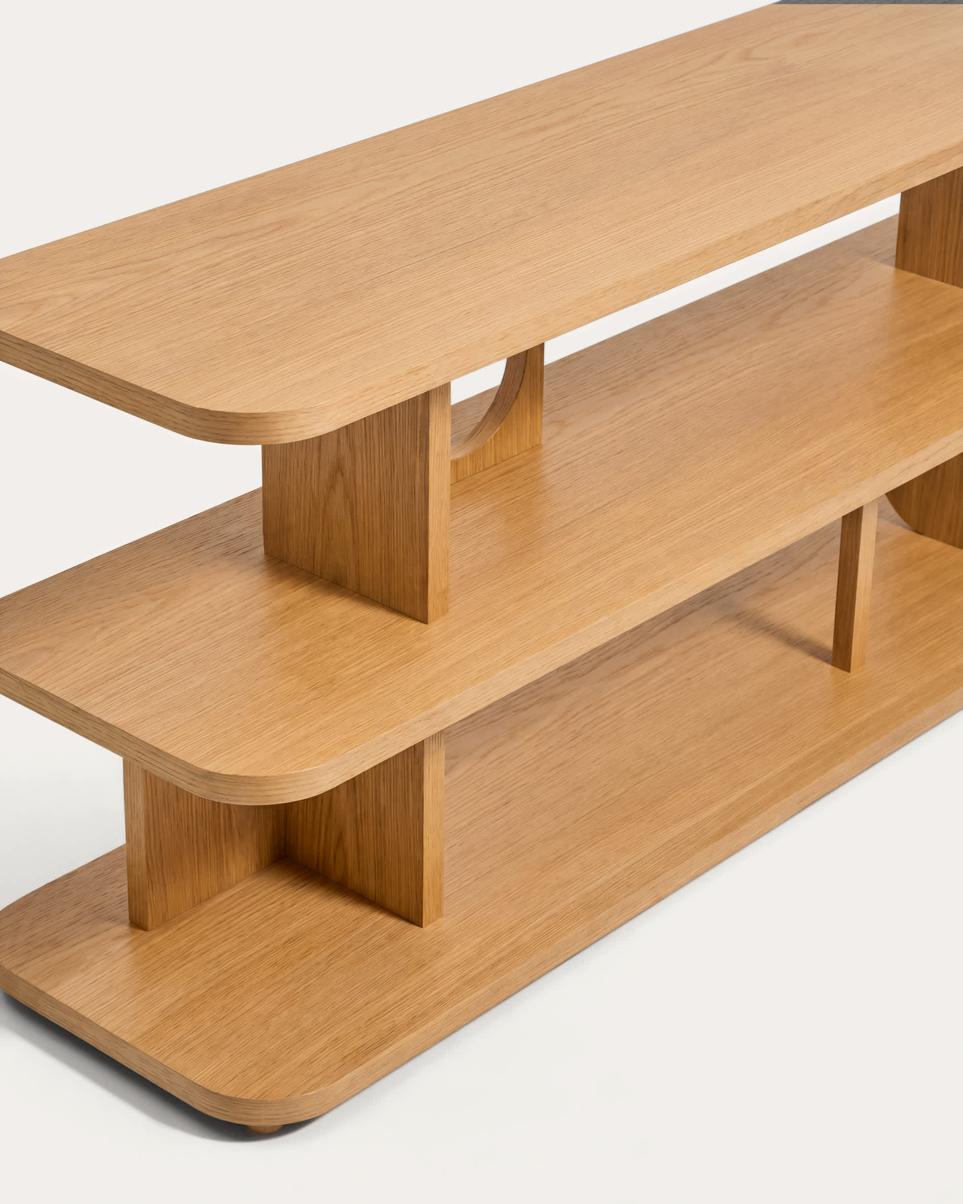 Aduma natural-coloured finish oak veneer shelving unit FSC 100% 160 x 65 cm