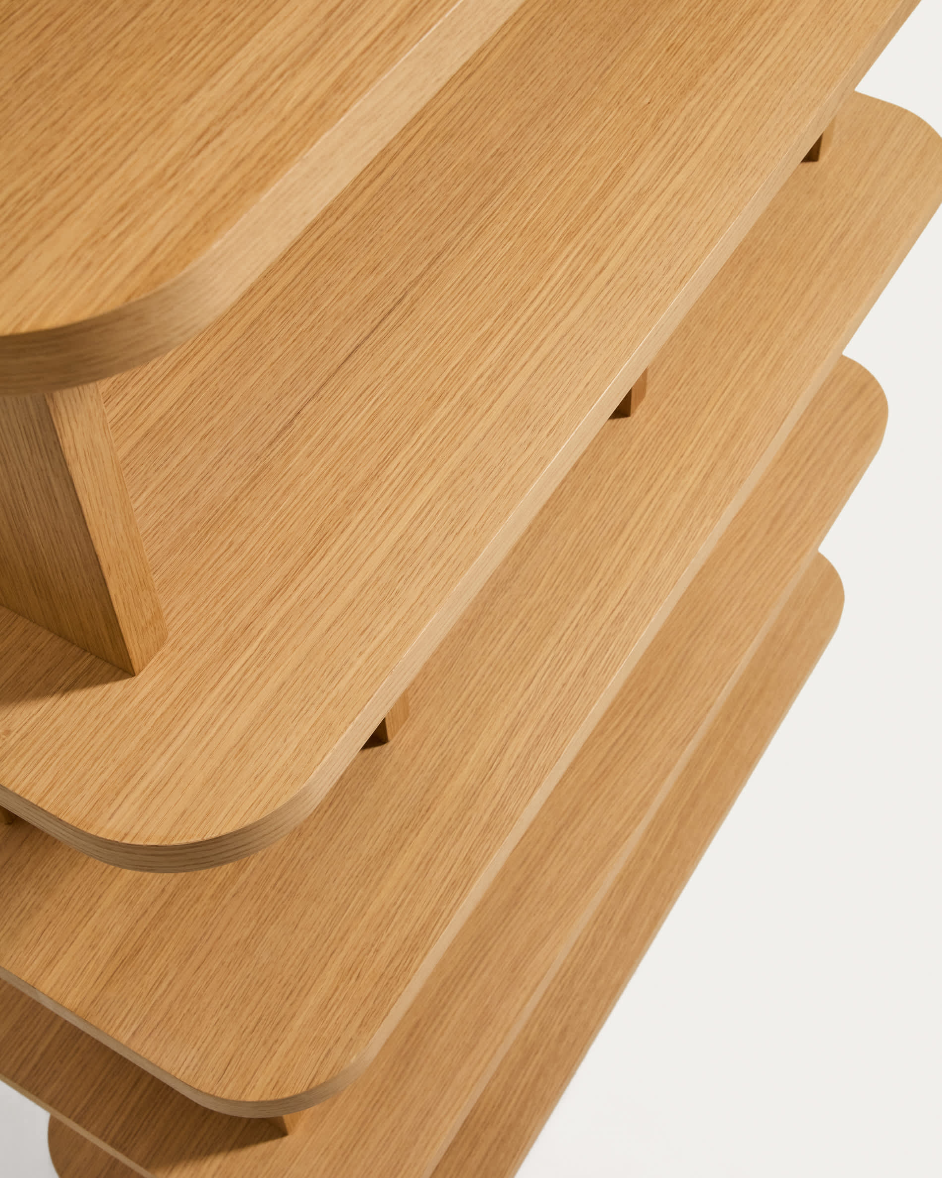Aduma natural-coloured finish oak veneer shelving unit FSC 100% 100 x 187 cm