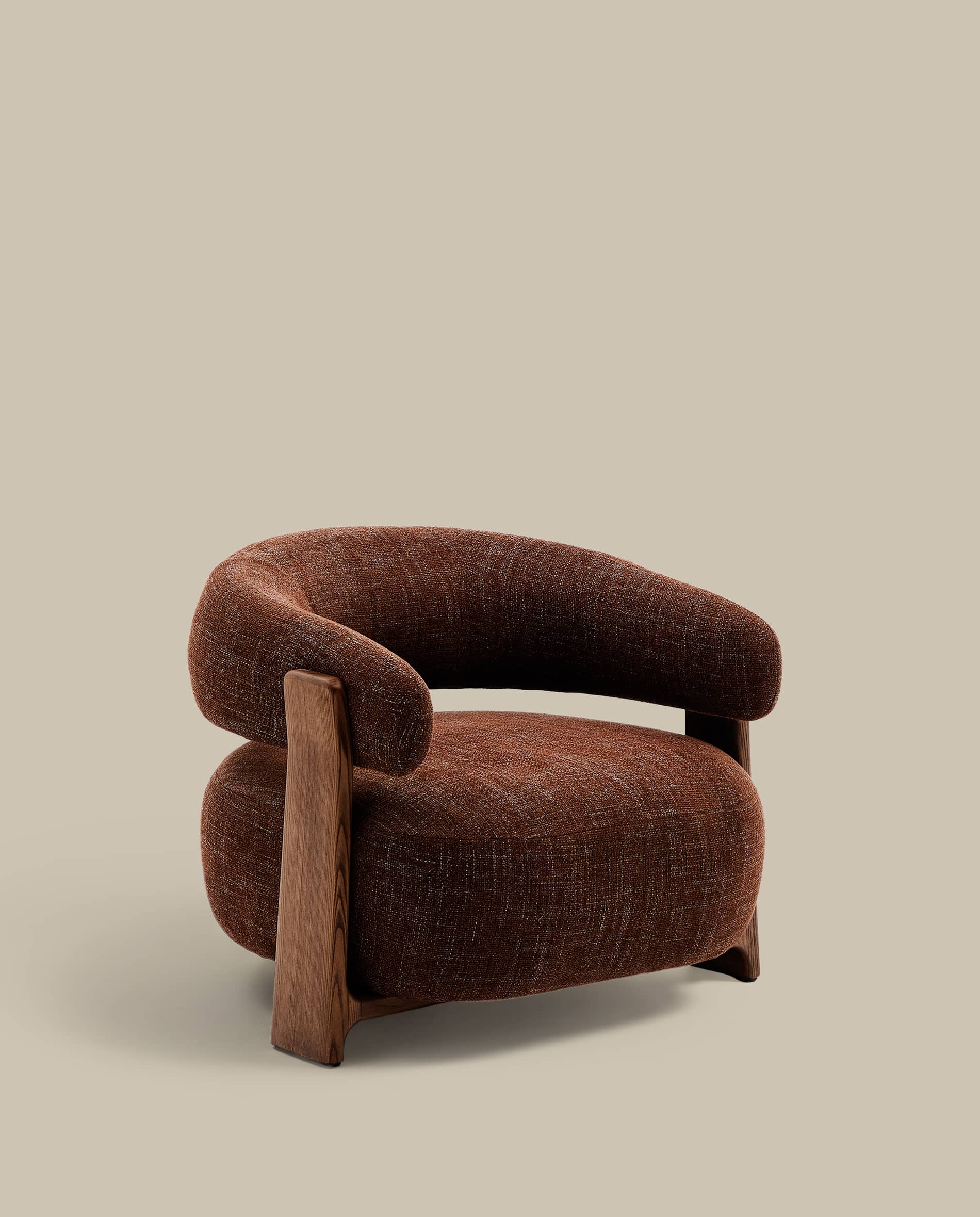 Granite fire-retardant armchair in brown chenille and solid ash wood with walnut-coloured finish FSC 100%