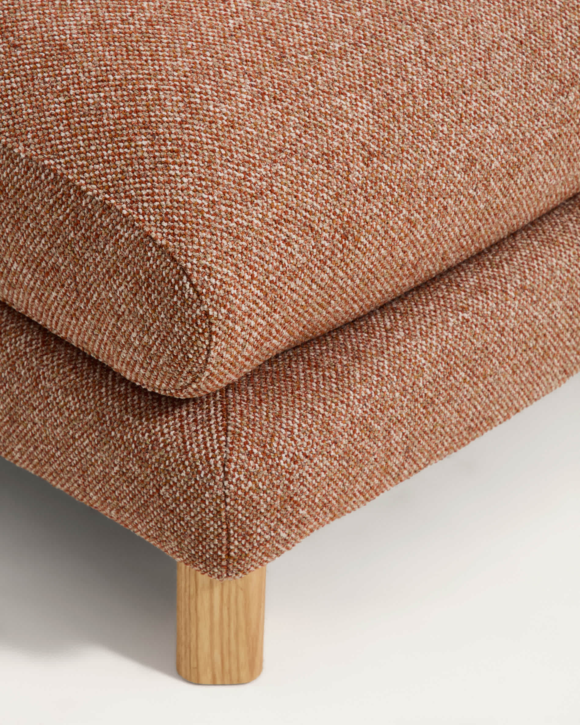 Vera terracotta footrest with natural-finish solid ash wood legs 80 x 80 cm FSC Mix Credit