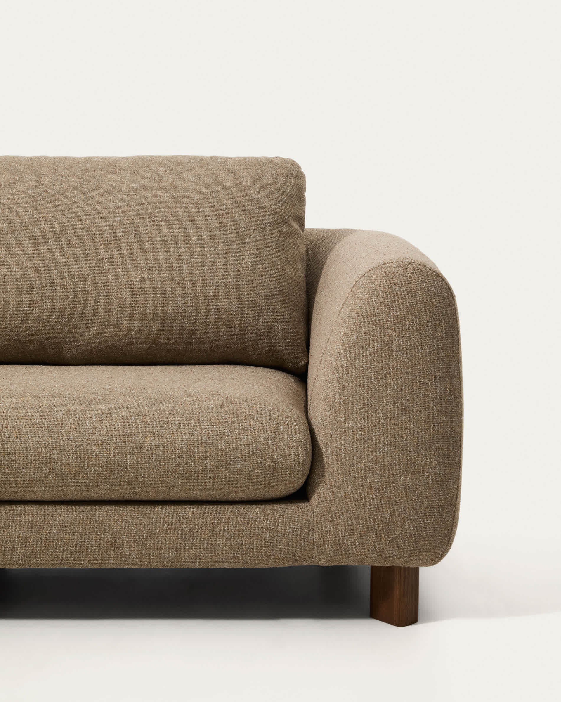 Vera light brown 4-seater sofa with left-hand chaise longue with walnut-finish solid ash wood legs 322 cm FSC Mix Credit