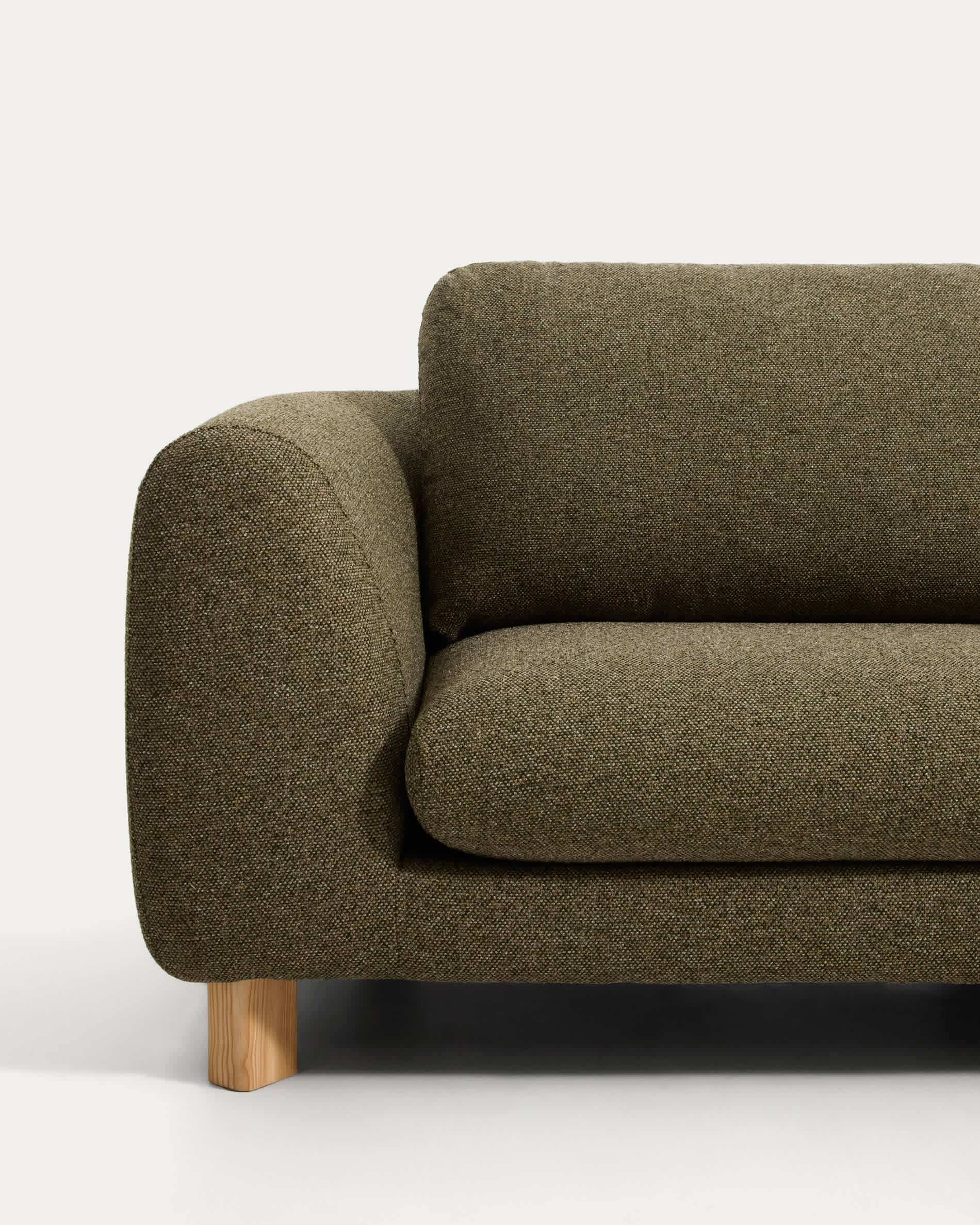 Vera olive green 4-seater sofa with right-hand chaise longue with natural-finish solid ash wood legs 322 cm FSC Mix Credit