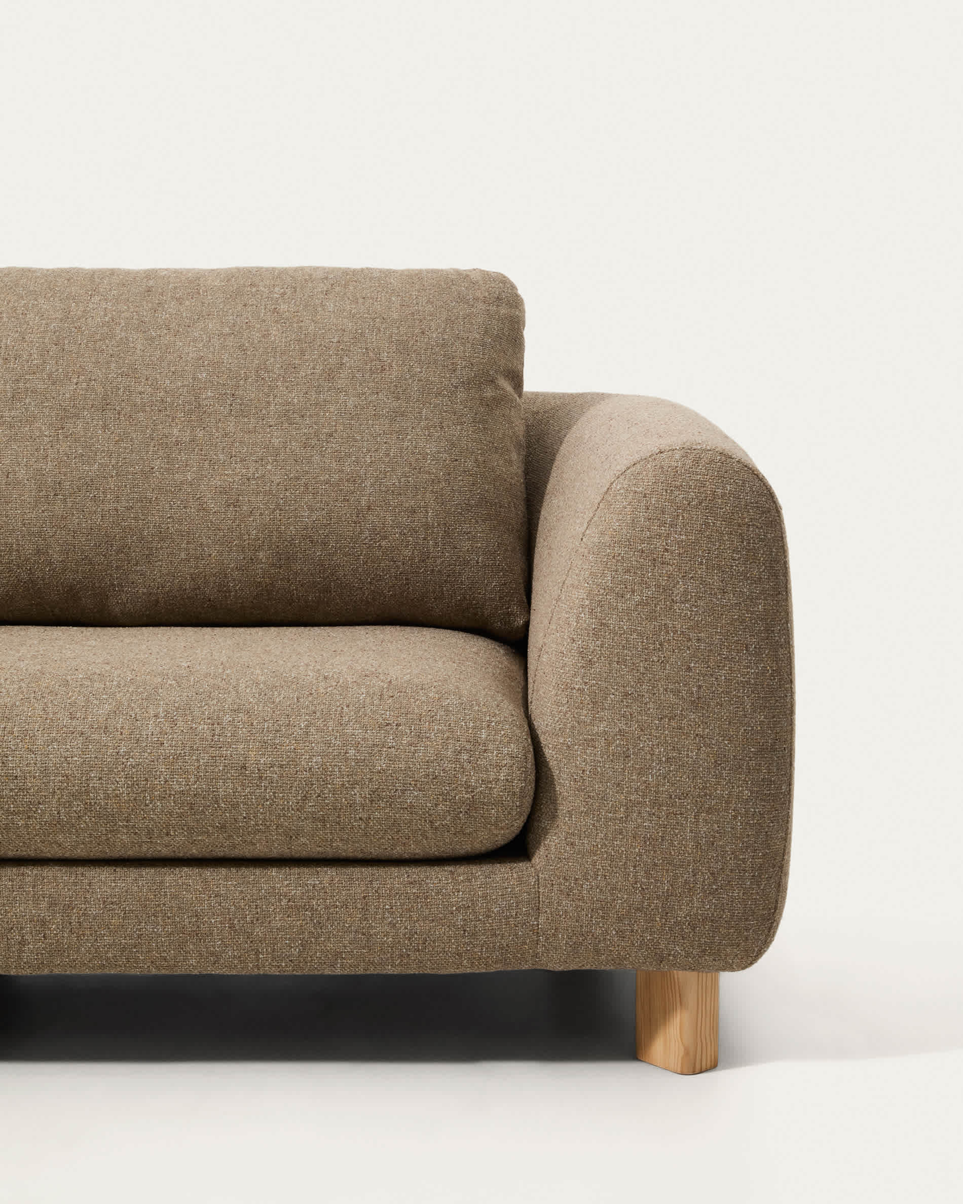 Vera light brown 4-seater sofa with left-hand chaise longue with natural-finish solid ash wood legs 322 cm FSC Mix Credit