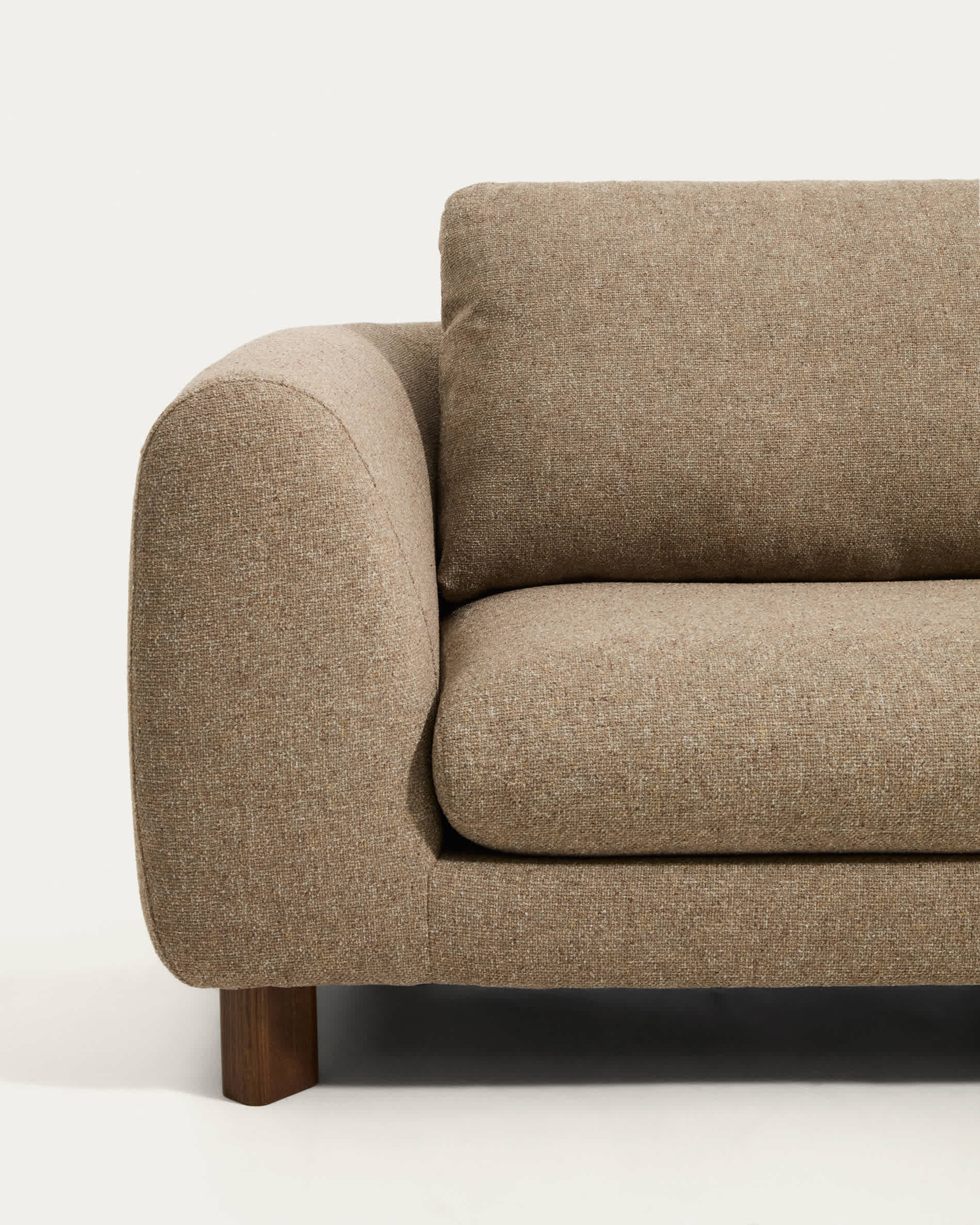Vera light brown 3-seater sofa with walnut-finish solid ash wood legs 230 cm FSC Mix Credit