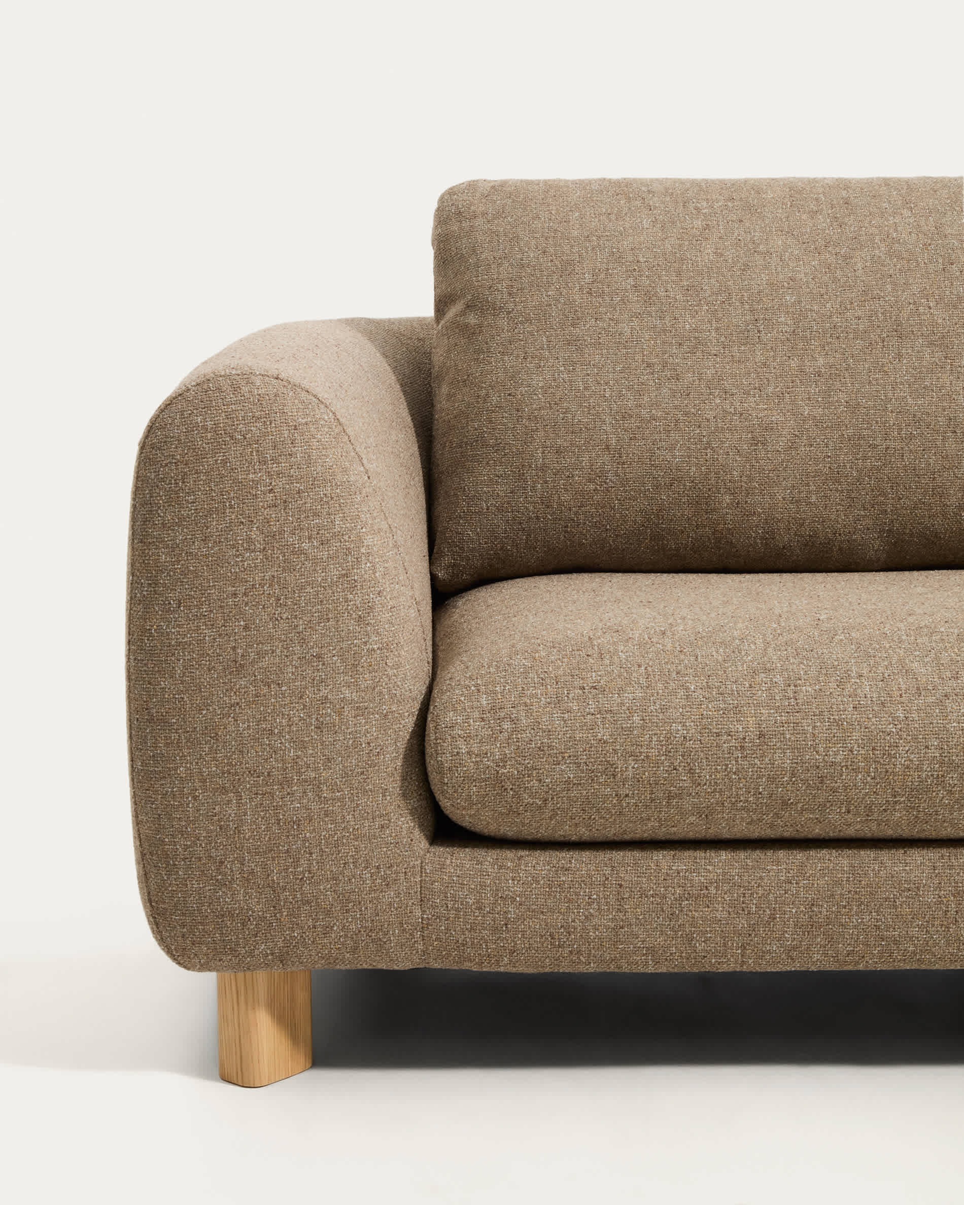 Vera light brown 3-seater sofa with natural-finish solid ash wood legs 230 cm FSC Mix Credit