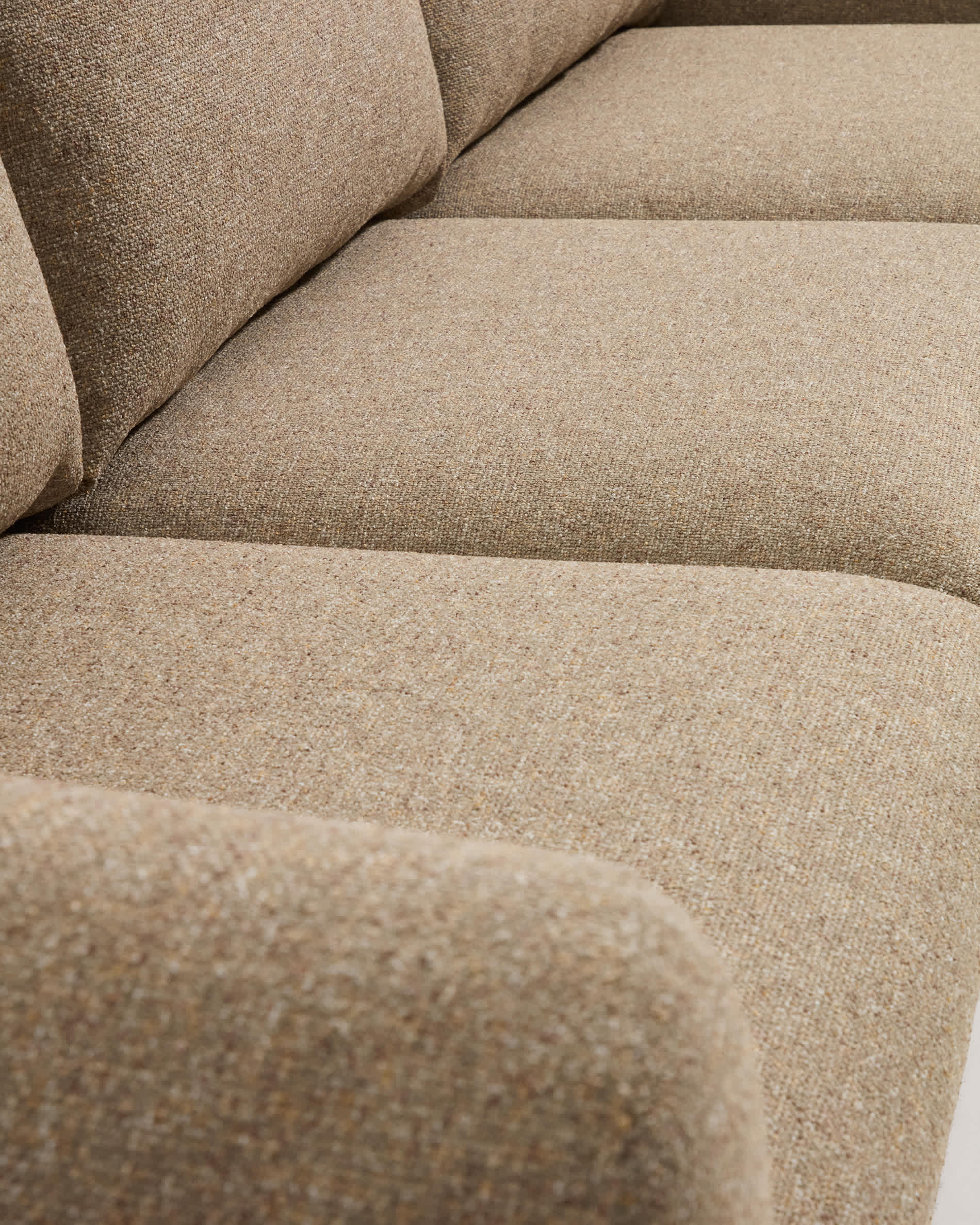 Vera light brown 4-seater sofa with walnut-finish solid ash wood legs 320 cm FSC Mix Credit