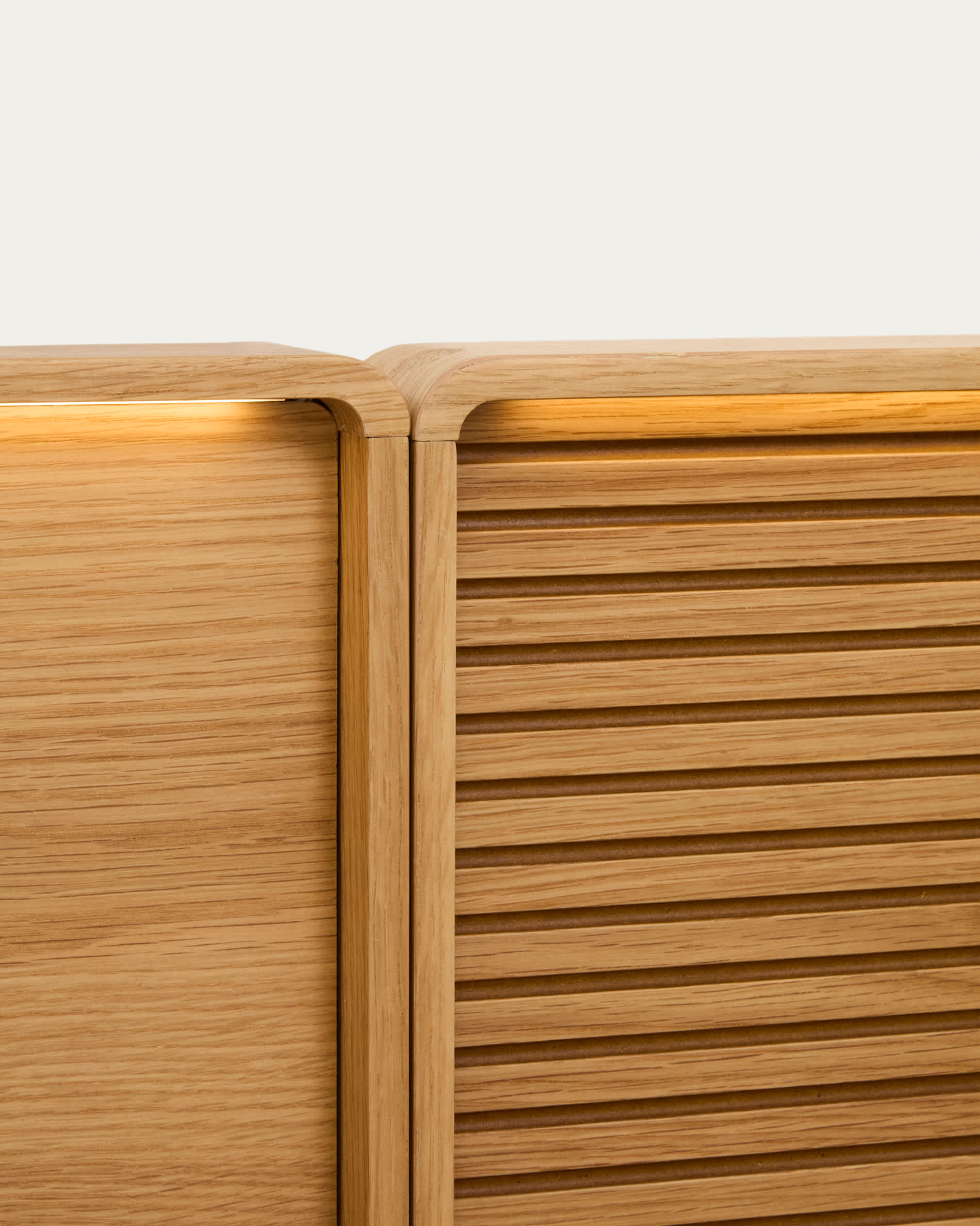 Norlen bed with 2 bedside tables in oak veneer with natural finish and LED light for 180 x 200 cm mattress FSC Mix Credit