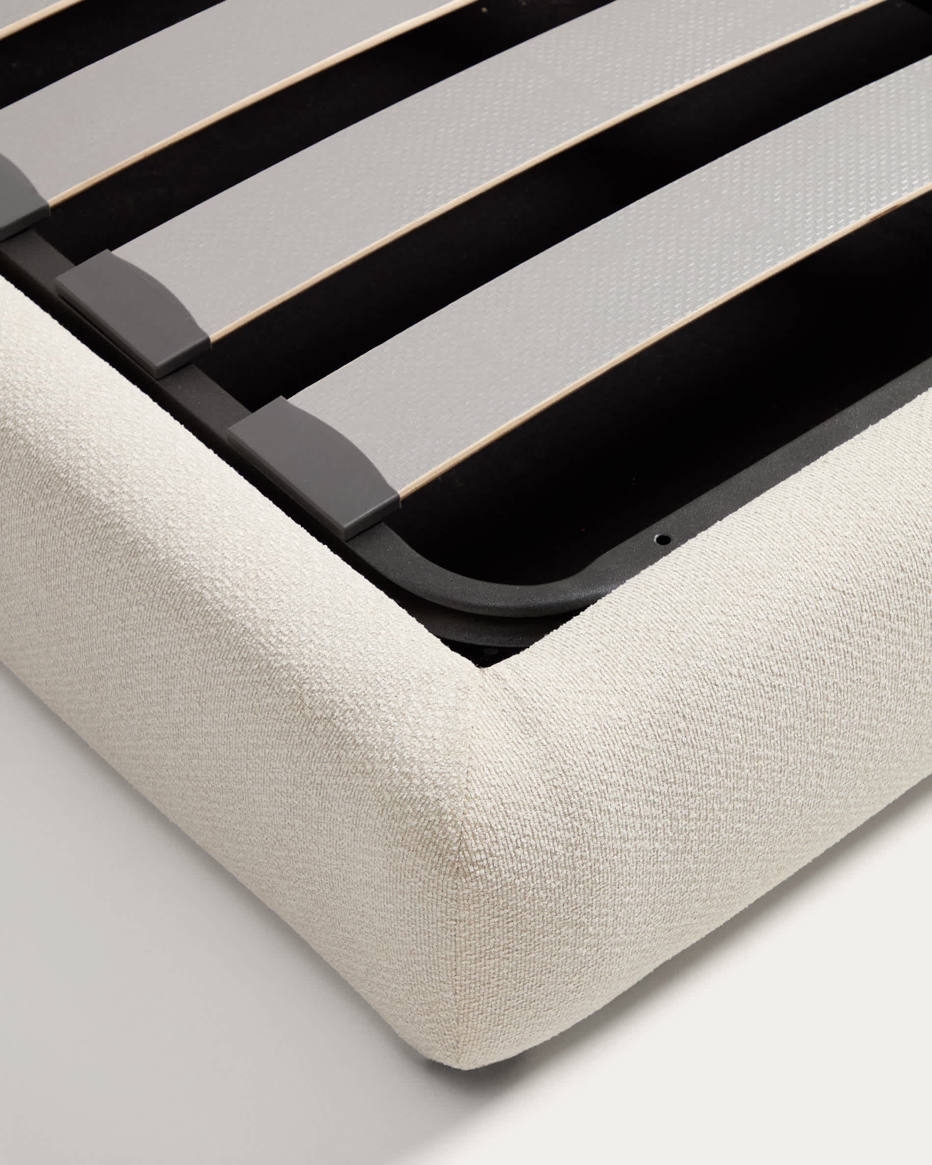 Martina bed with removable covers and folding storage base in ecru chenille for mattress 160 x 200cm