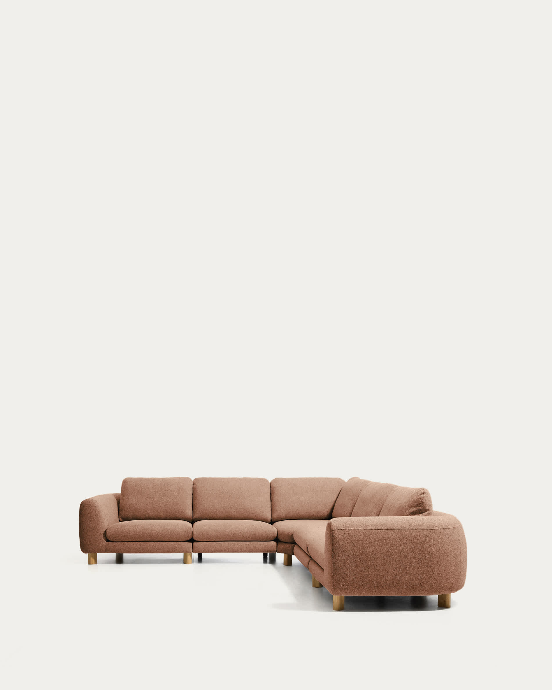 Vera terracotta 5-seater corner sofa with natural-finish solid ash wood legs 330 x 330 cm FSC Mix Credit