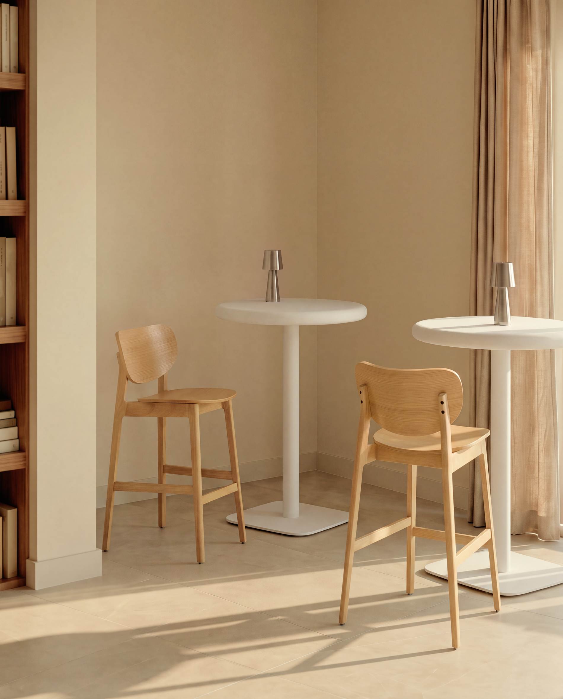 Ludara stool in oak veneer 65cm