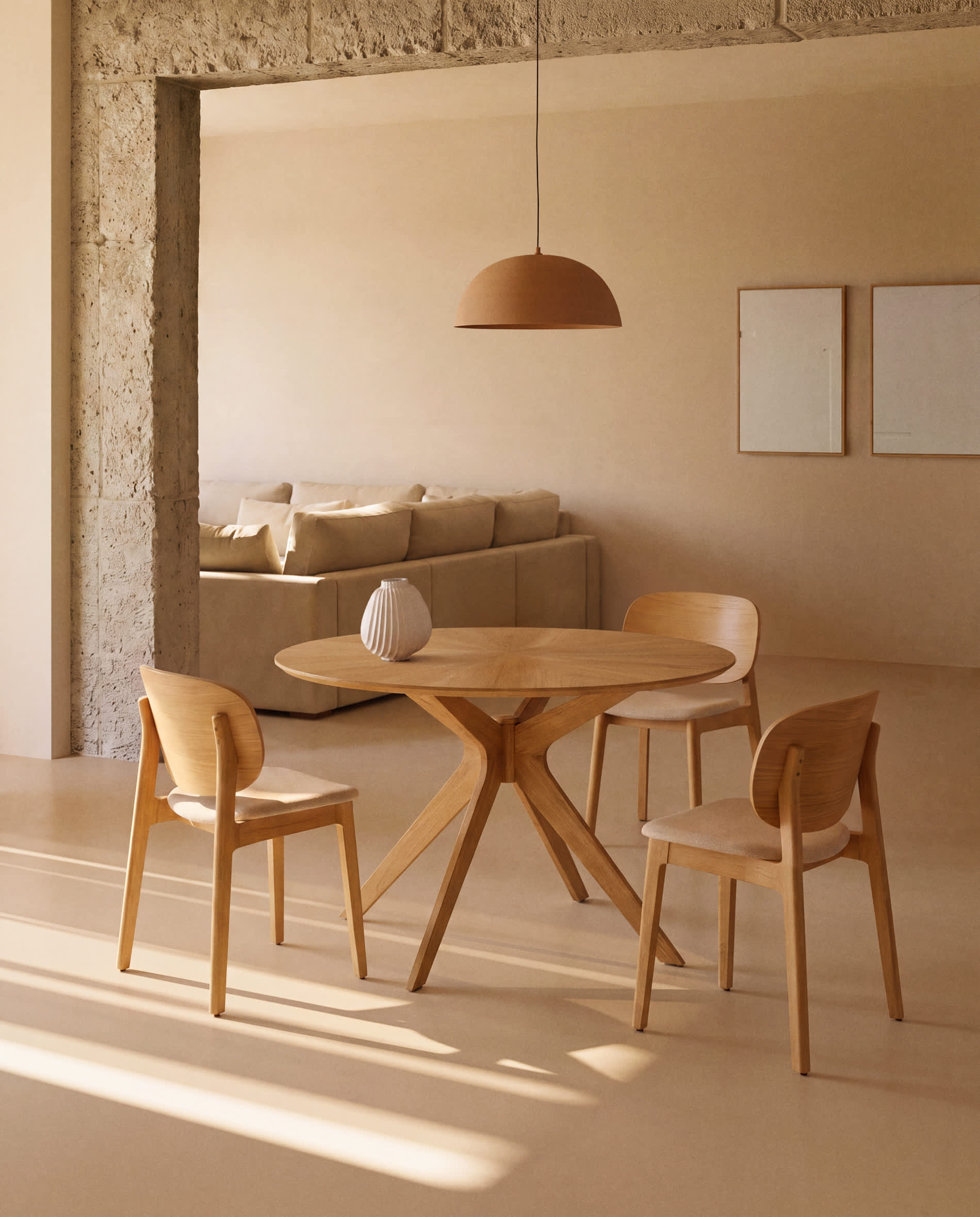 Ludara chair in oak veneer and beige chenille