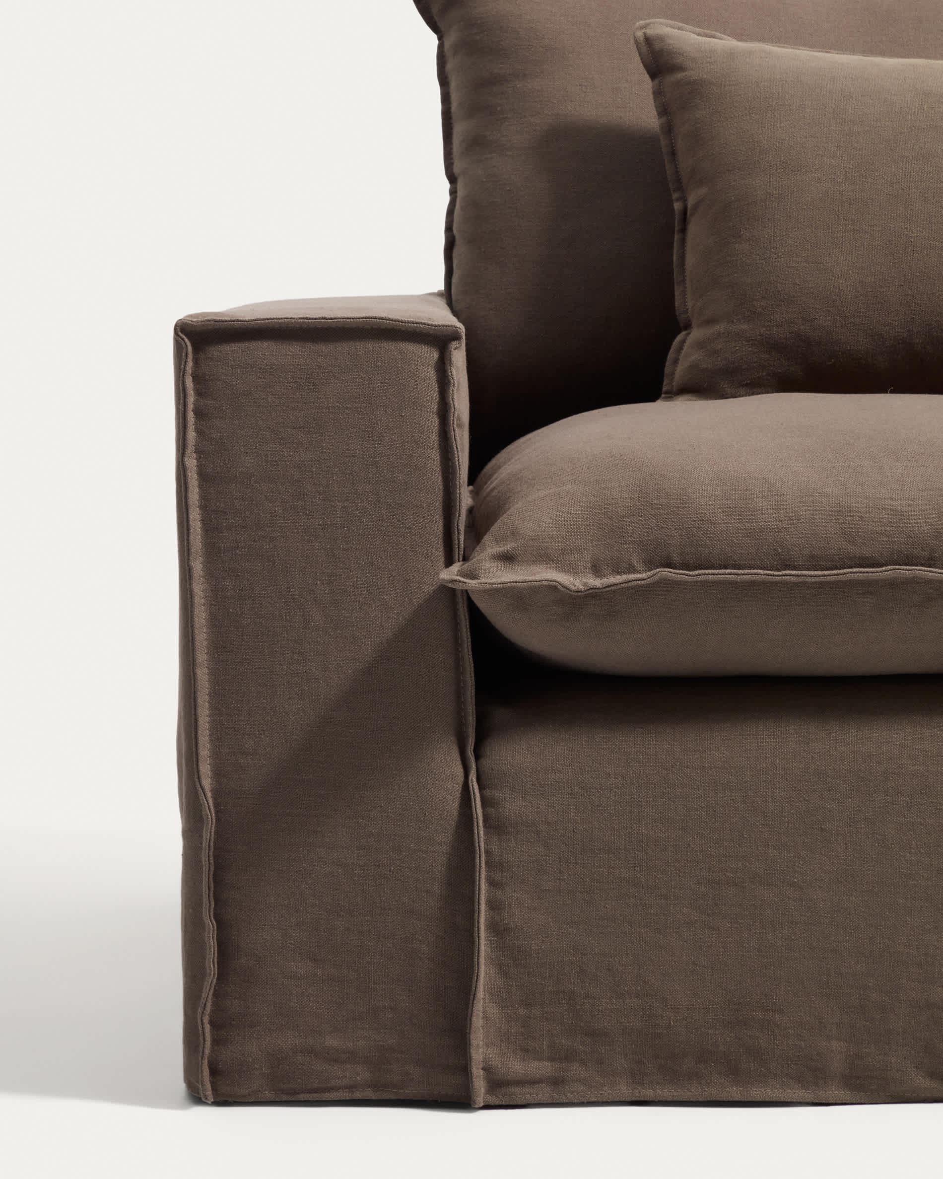 Anarela 100% taupe linen armchair with removable cover 130cm FSC Mix Credit