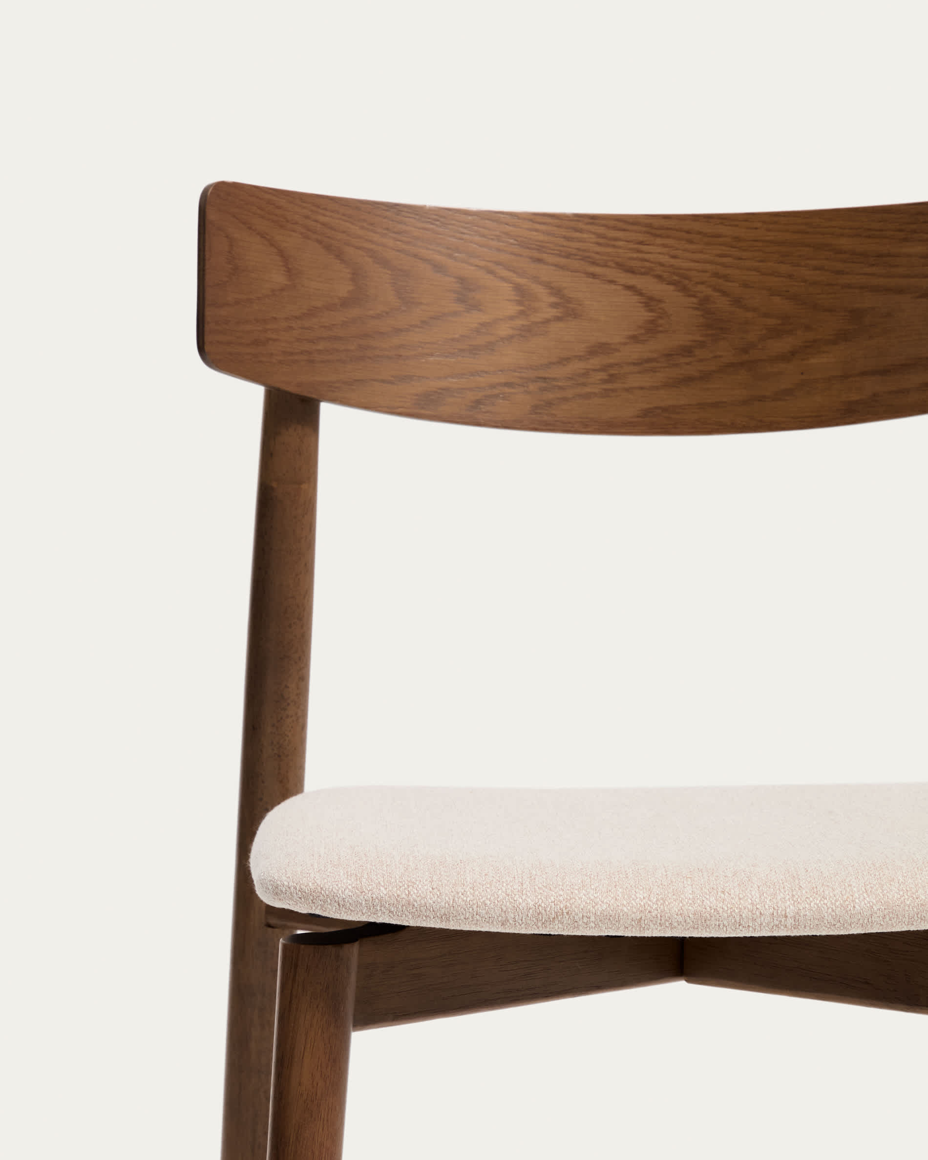 Evera chair in oak veneer with walnut finish and brown chenille