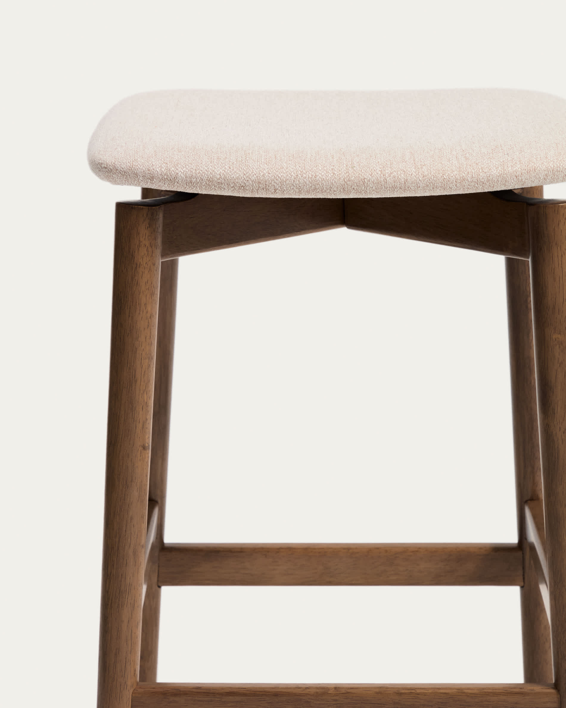 Evera stool in oak veneer with walnut finish and brown chenille 65cm