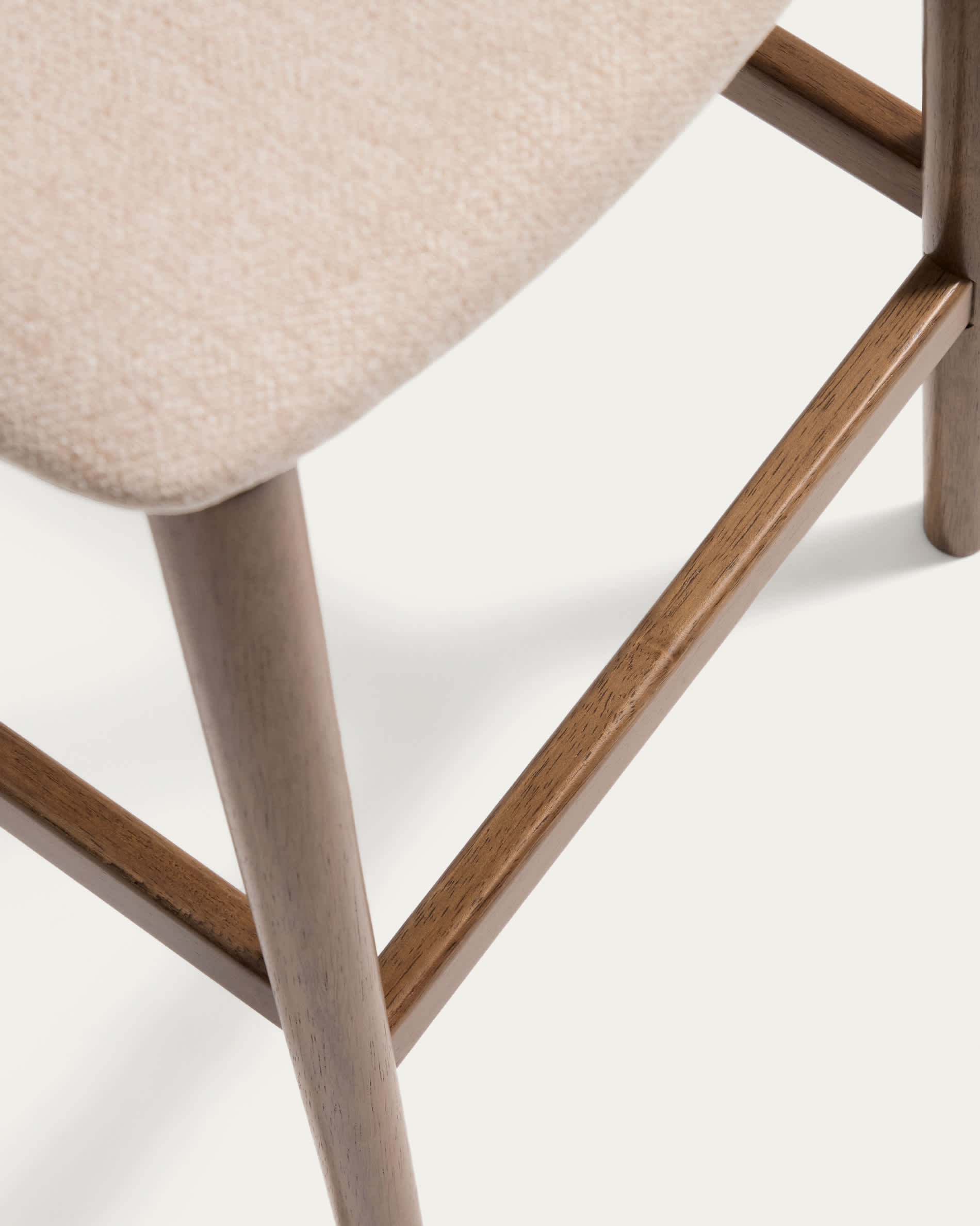 Evera stool in oak veneer with walnut finish and brown chenille 65cm