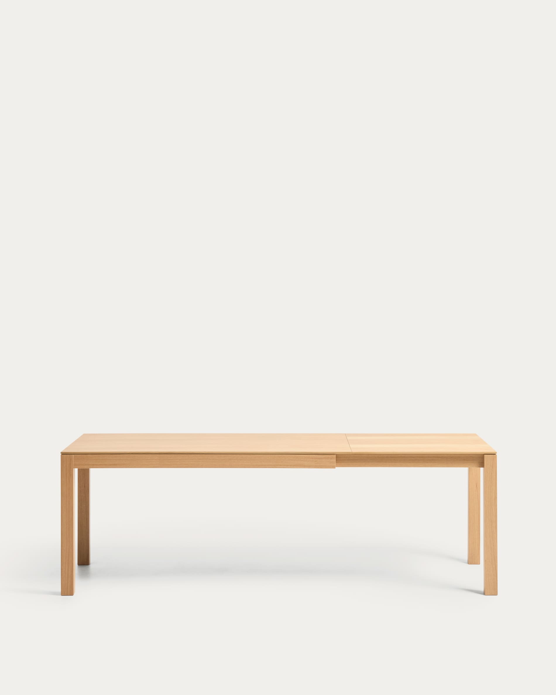 Narevi extendable table in oak veneer with natural finish 210 (270) x 100 cm