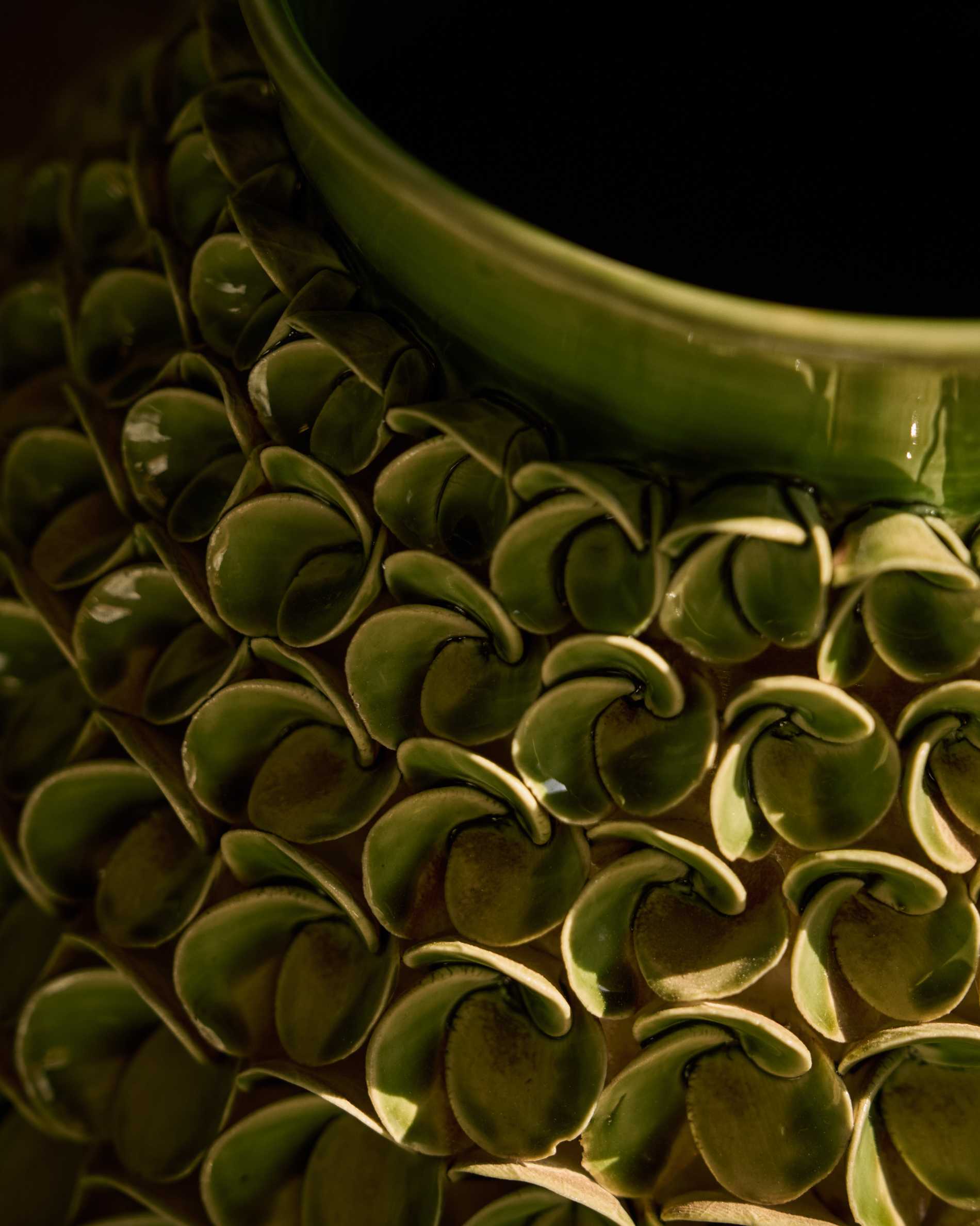 Ederia vase in light green ceramic 39cm
