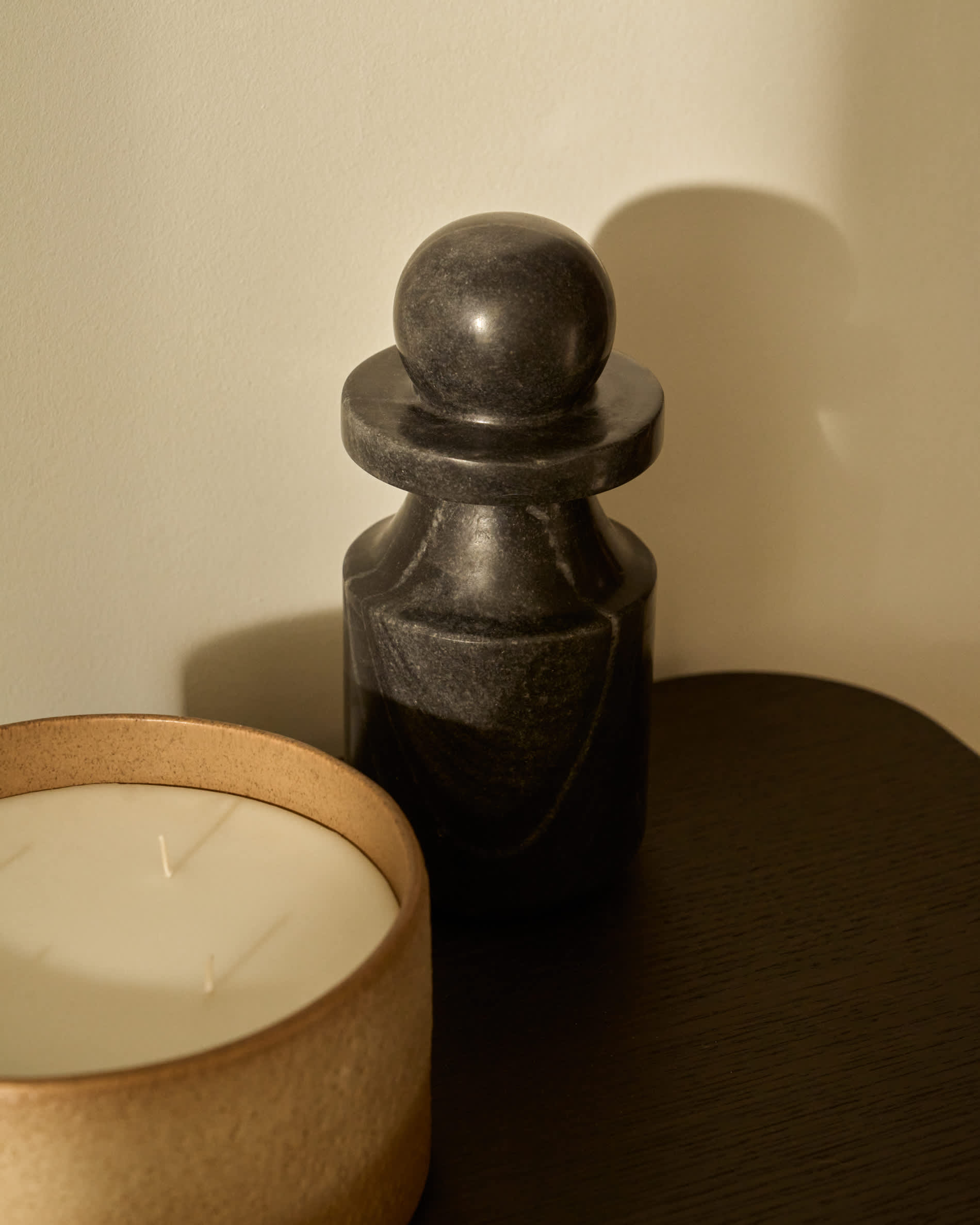 Elvora grey marble sculpture 15 cm