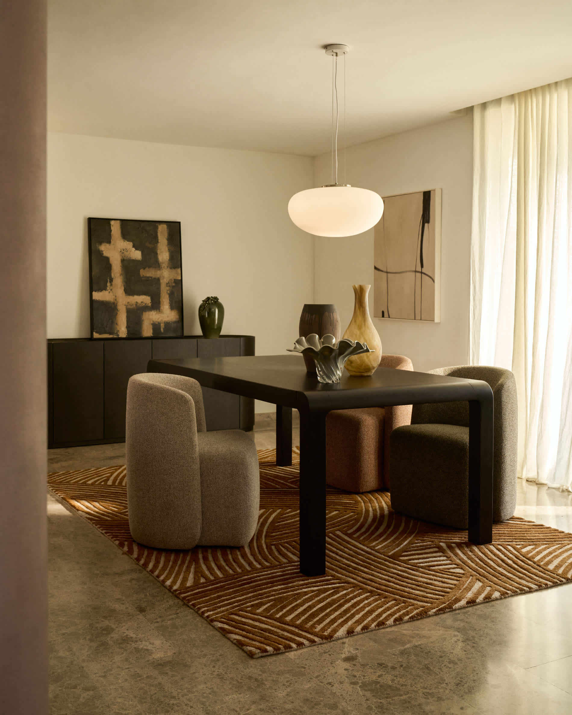 Erisia extendable table in solid oak wood with an ebonised finish 200 (280) x 100 cm FSC 100%