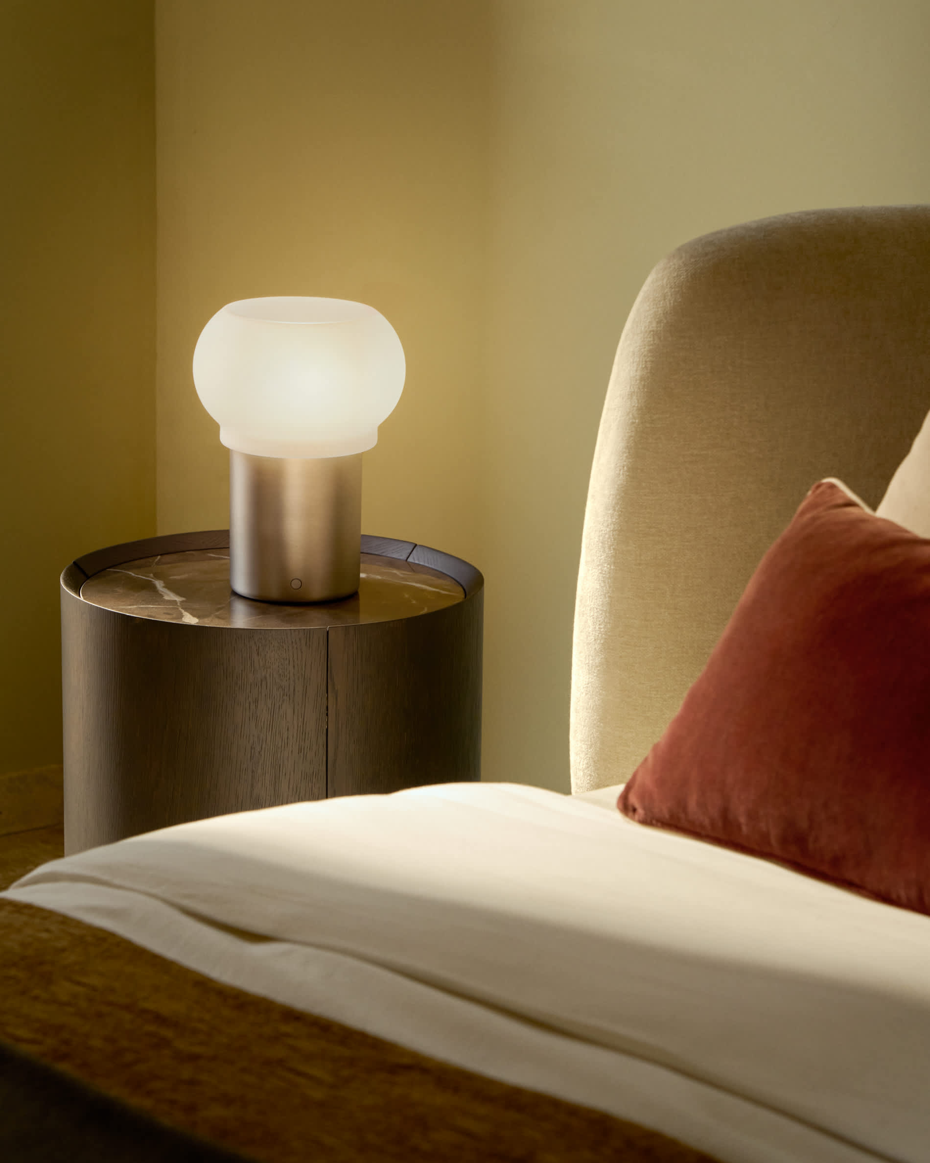 Leruna portable LED table lamp in frosted glass and metal with a galvanised finish Ø 20 cm