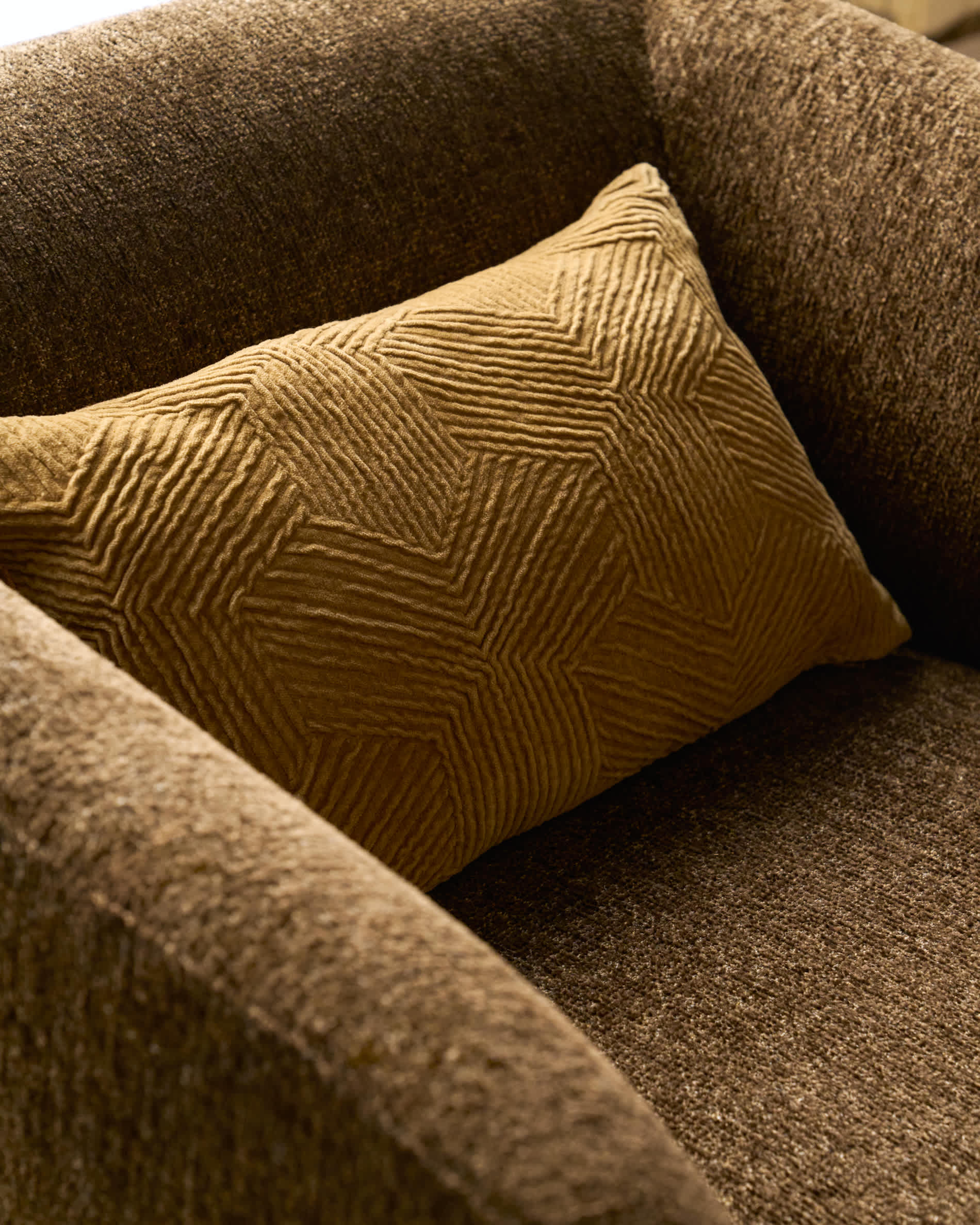 Morine beige velvet cushion cover 30 x 50 cm