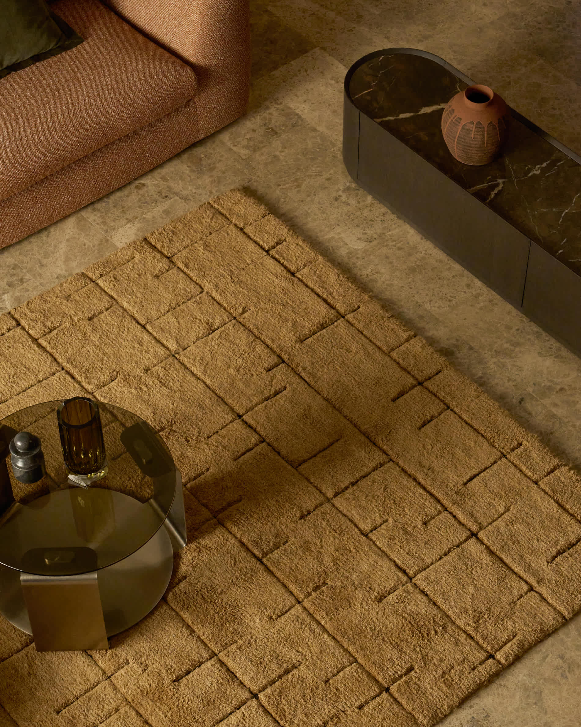 Helun wool and viscose blend rug with brown graphic 160 x 230 cm