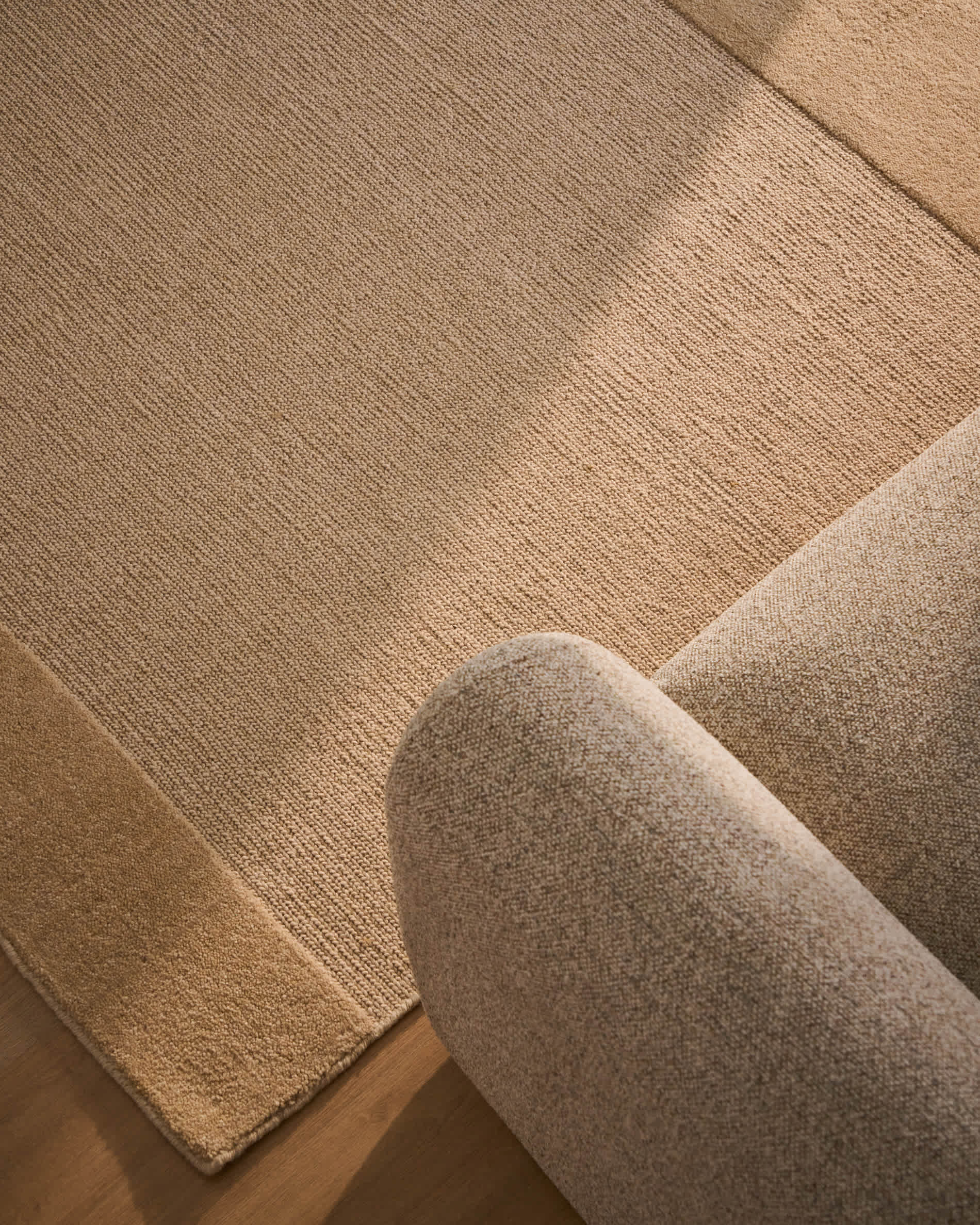 Esola beige wool rug 160 x 230 cm