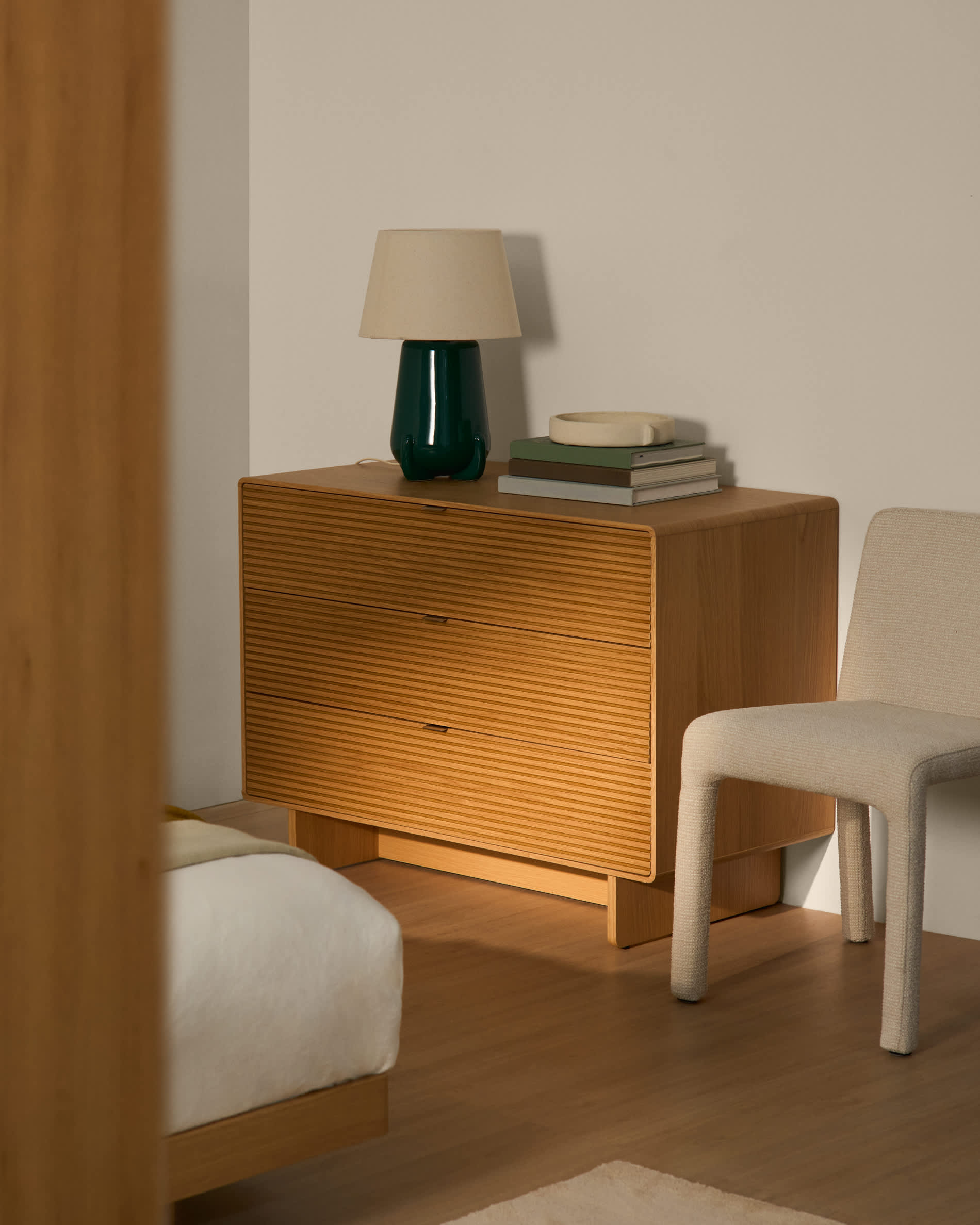 Norlen 3-drawer chest of drawers in oak veneer with natural finish FSC Mix Credit 101 x 75 cm