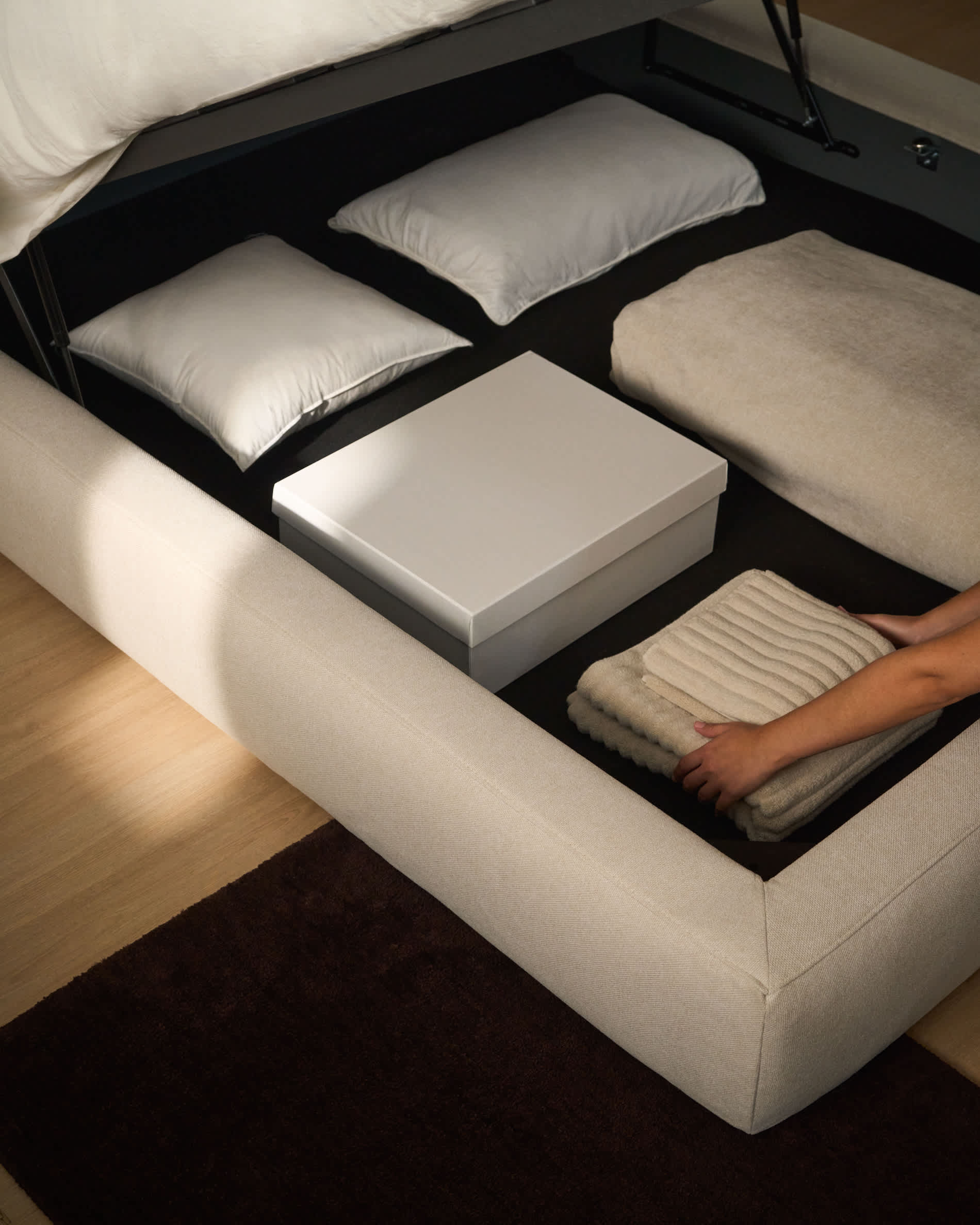 Blok ecru bed with removable covers and folding storage base for mattress 180 x 200cm FSC Mix Credit