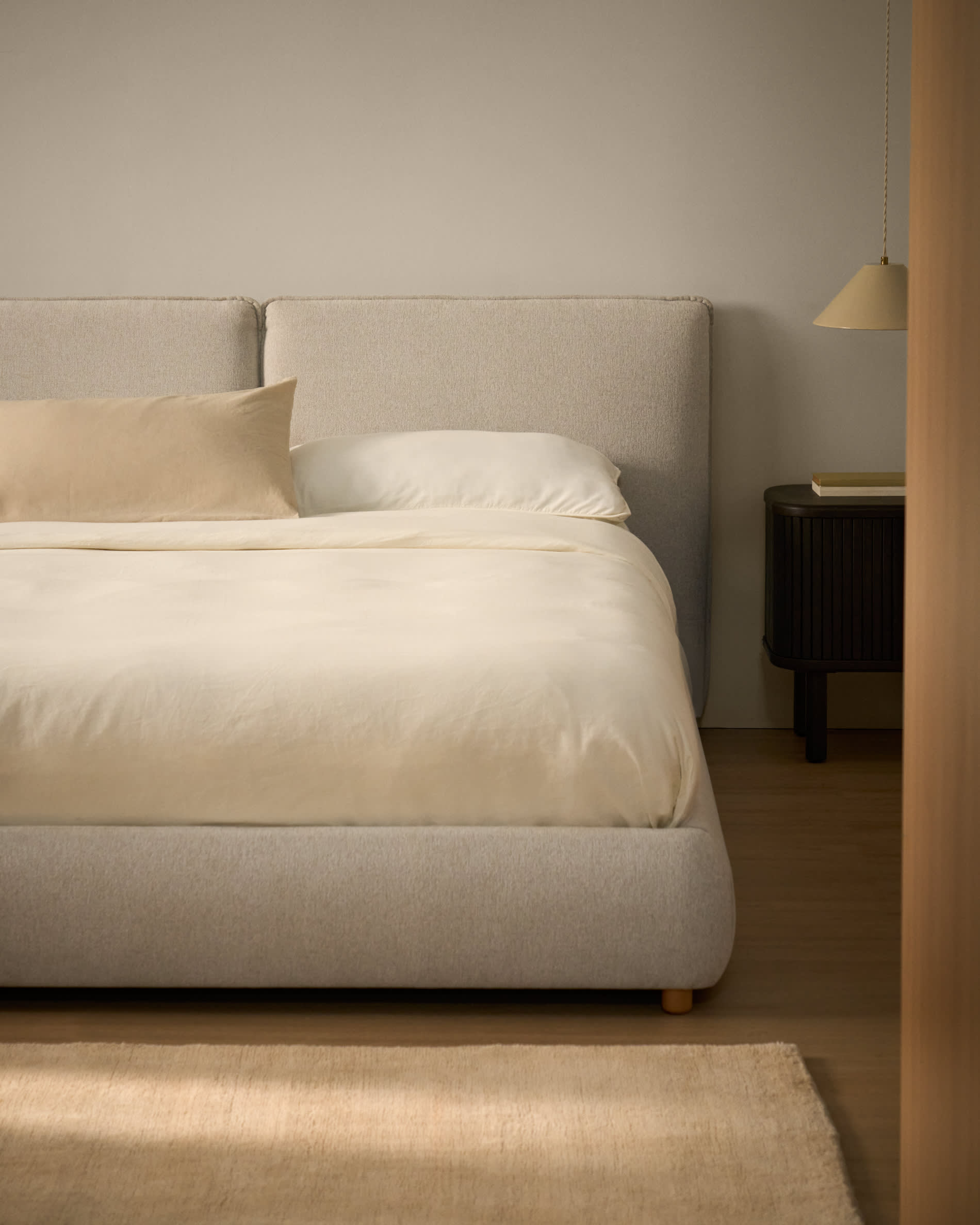 Elerio ecru chenille bed for 150 x 200cm mattress