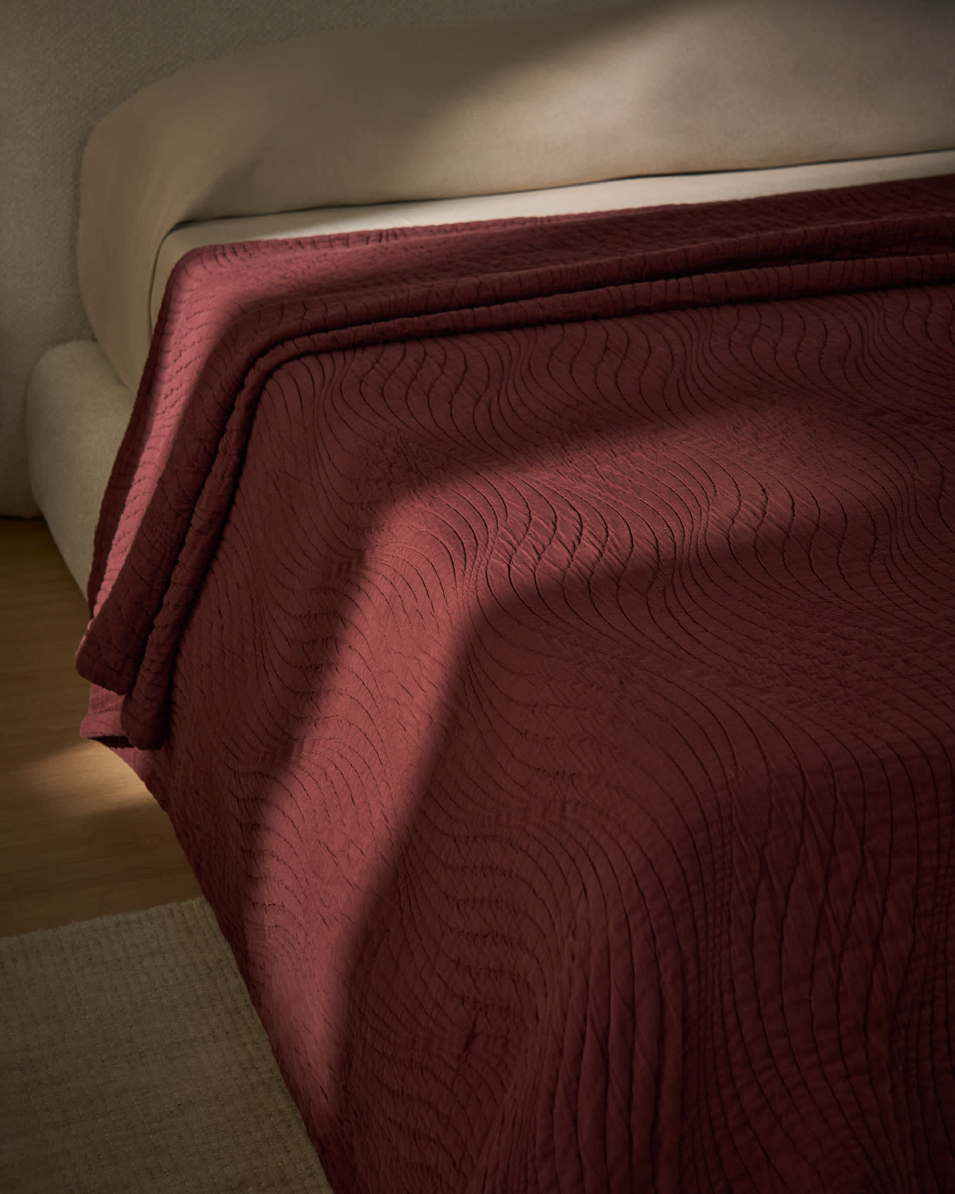 Sarula 100%-cotton maroon jacquard bedspread for 90/135 cm bed