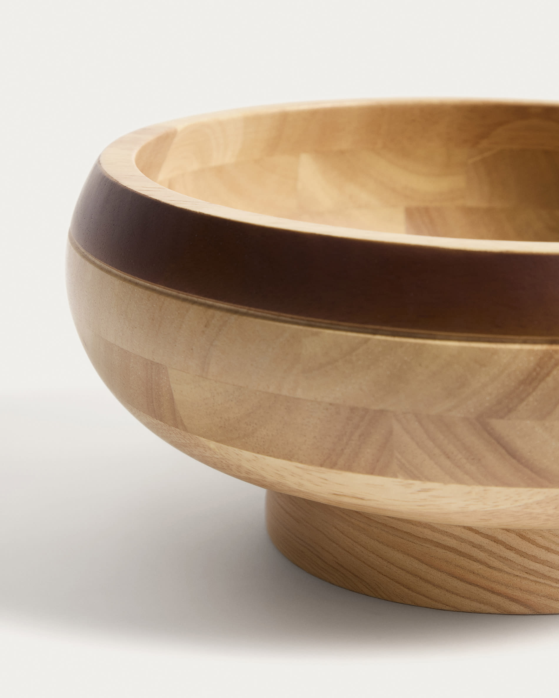 Milvara large bowl in FSC 100% rubberwood