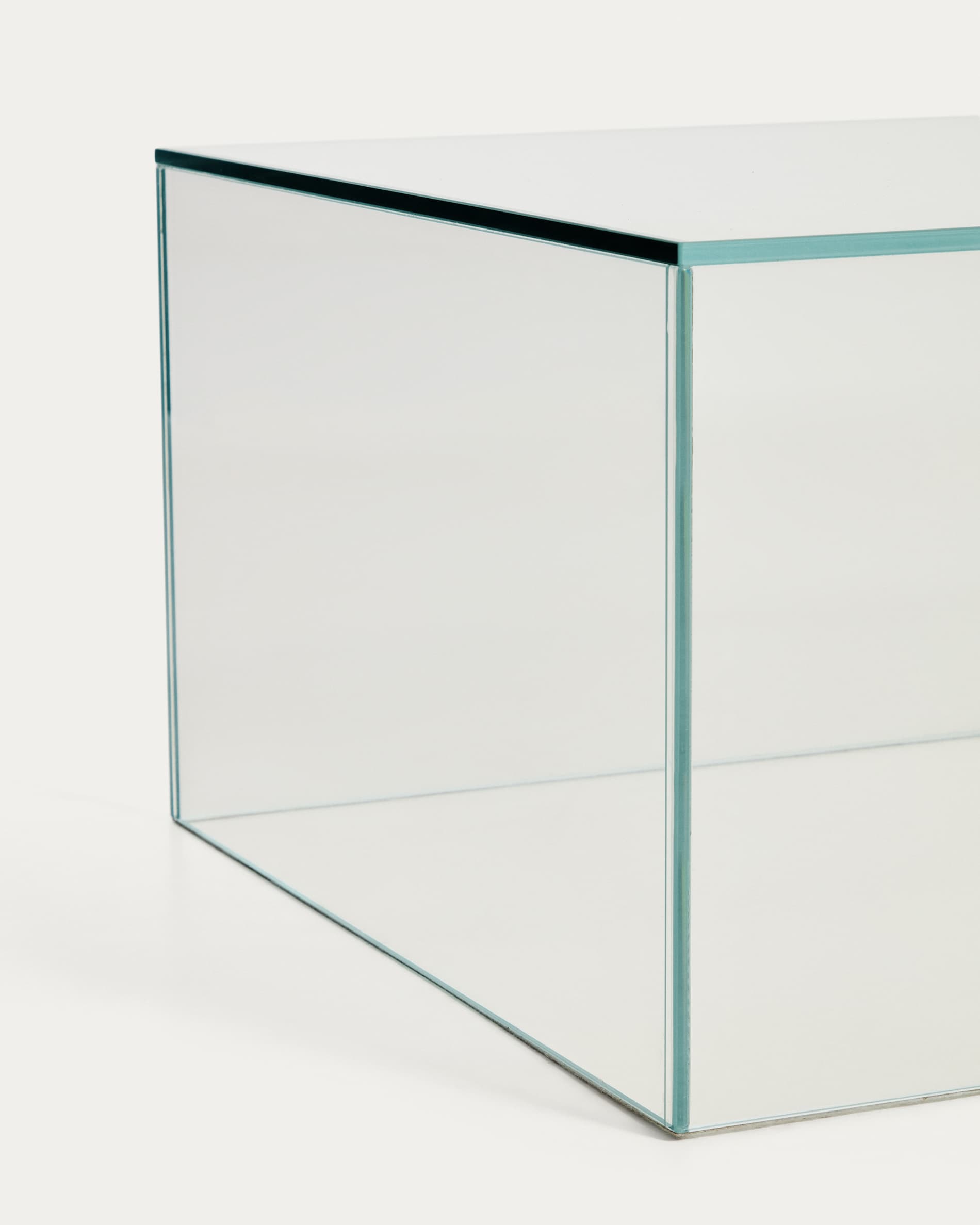 Orlia coffee table in clear tempered glass 110 x 50cm