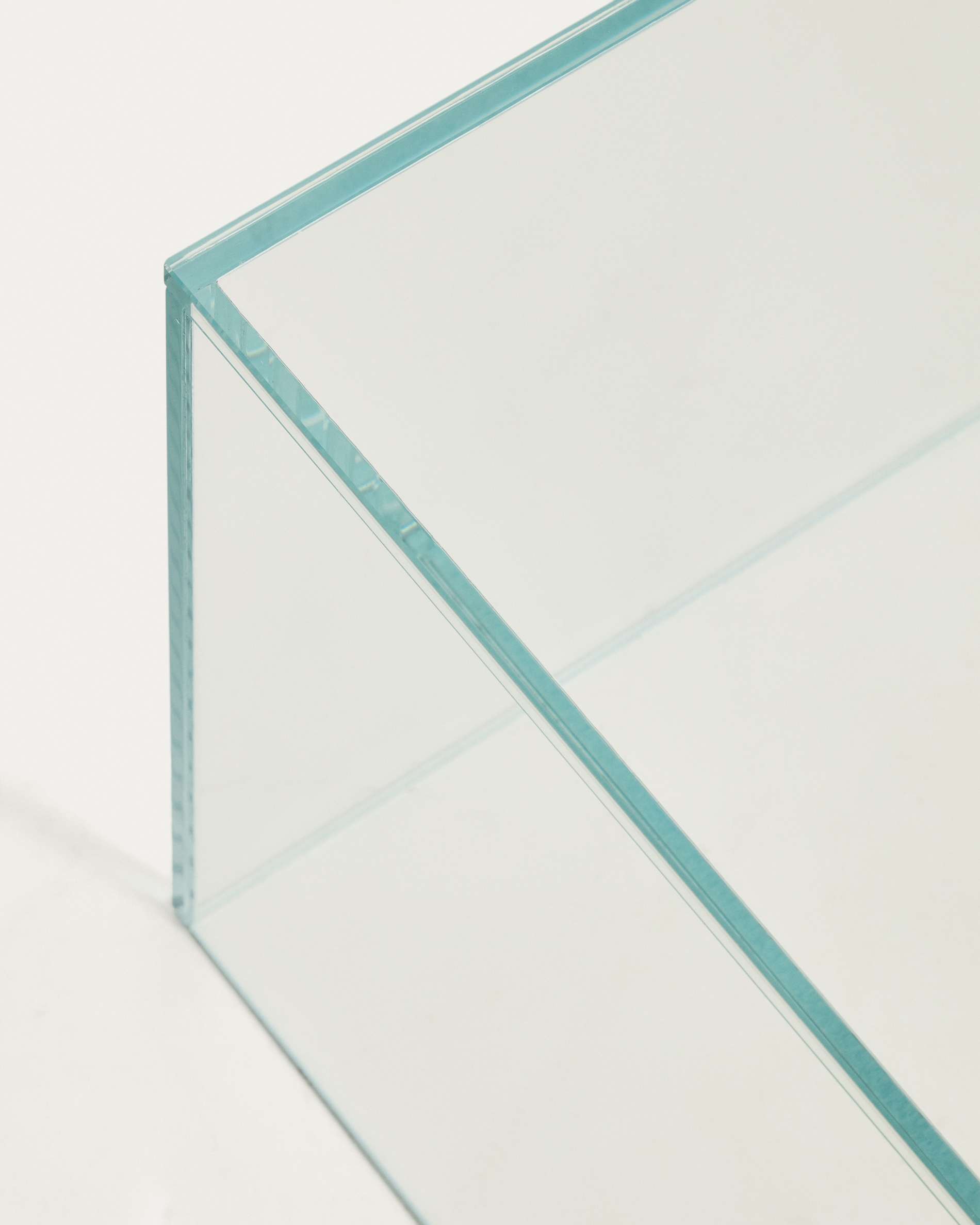 Orlia coffee table in clear tempered glass 110 x 50cm