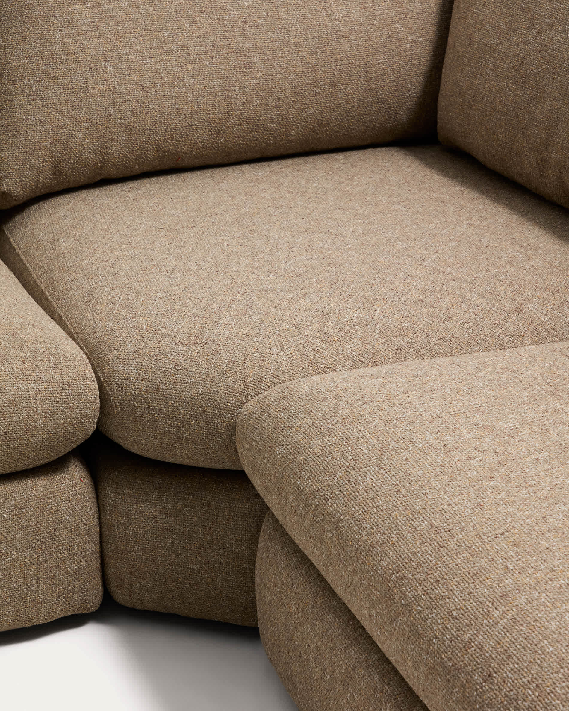 Vera light brown 5-seater corner sofa 330 x 330 cm FSC Mix Credit