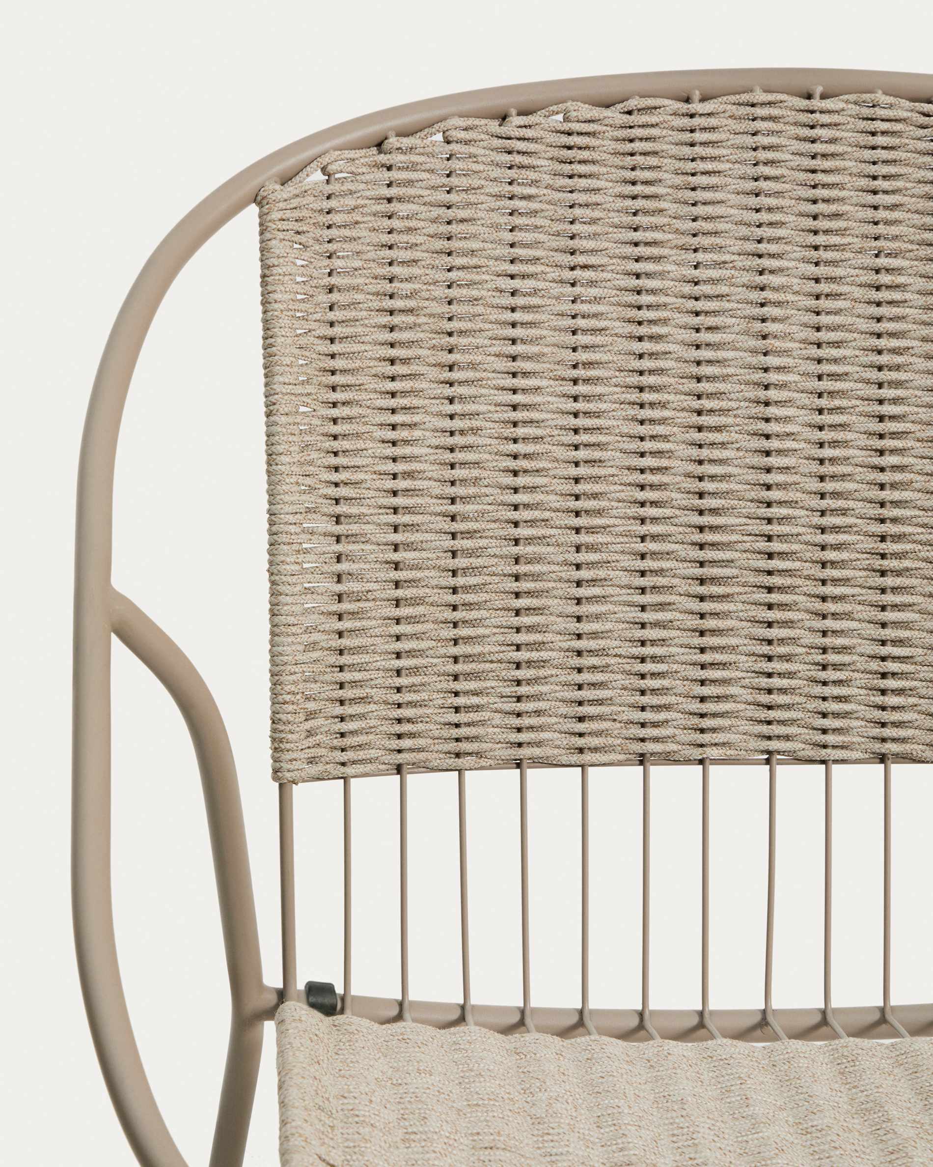 Set of 2 Atrani armchairs in galvanised steel and taupe rope cord with Mesquida side table in glazed terracotta ceramic Ø 36 cm