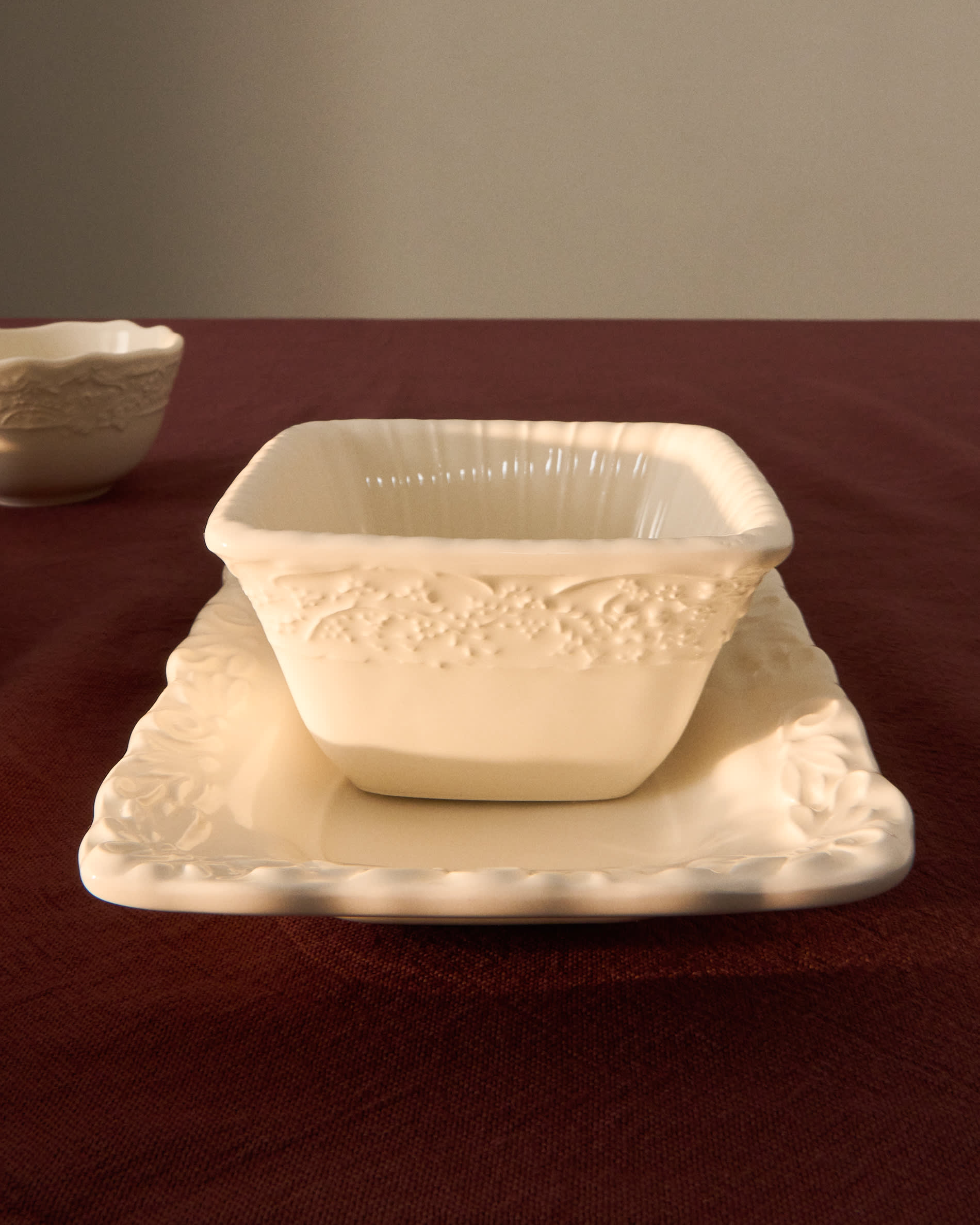 Varla small beige ceramic bowl