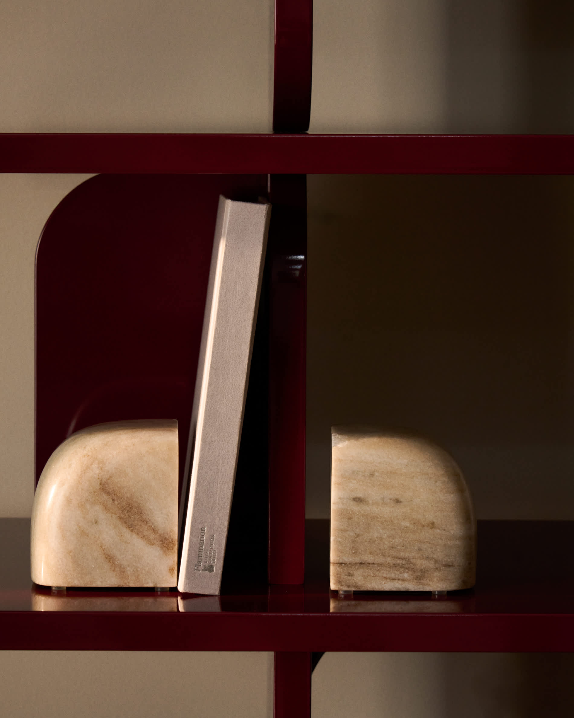 Benine beige marble bookends