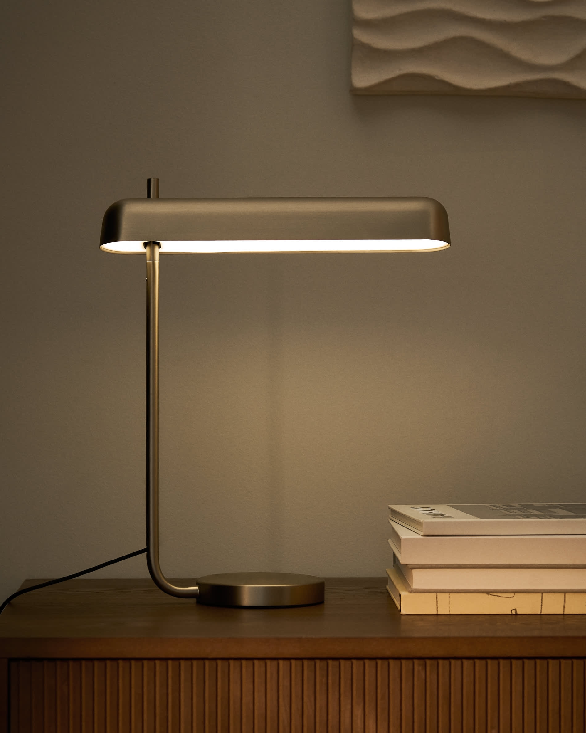 Nelaia table lamp with grey finish