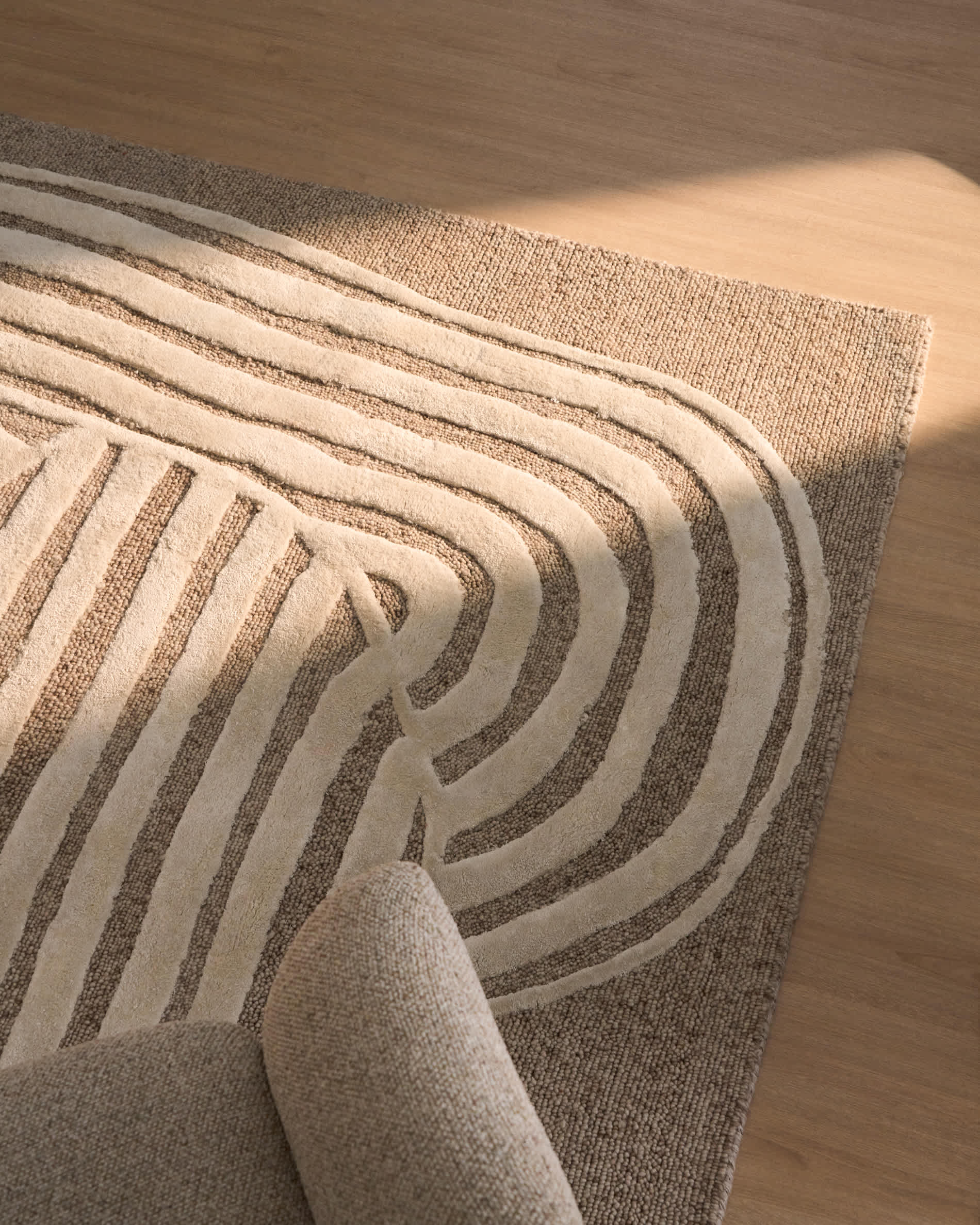 Colire beige wool and viscose rug 160 x 230 cm
