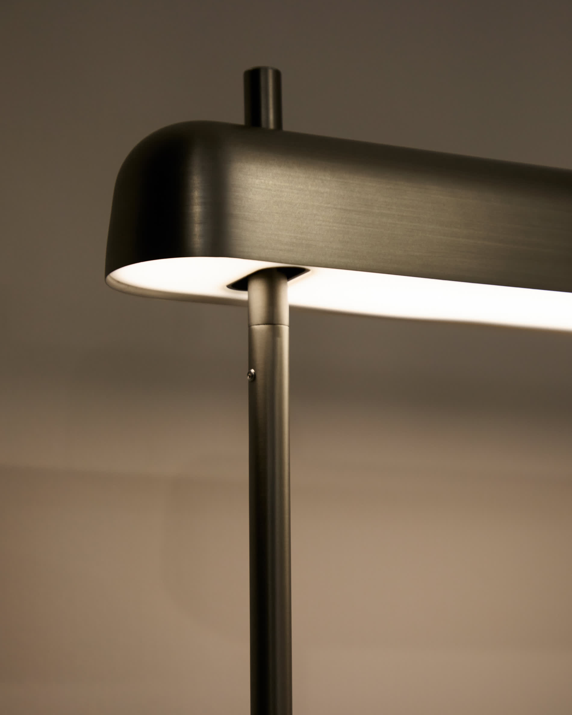 Nelaia floor lamp with grey finish