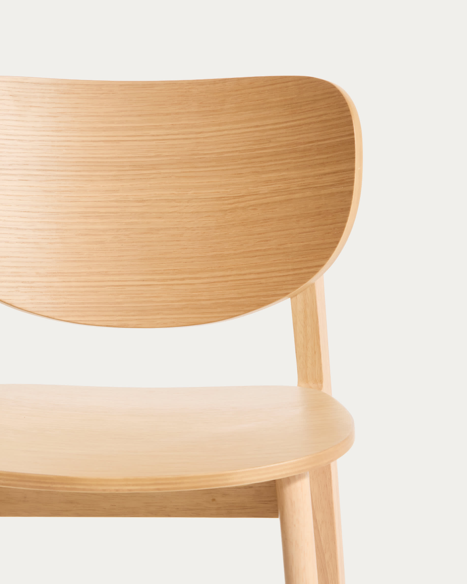 Ludara stool in oak veneer 65cm