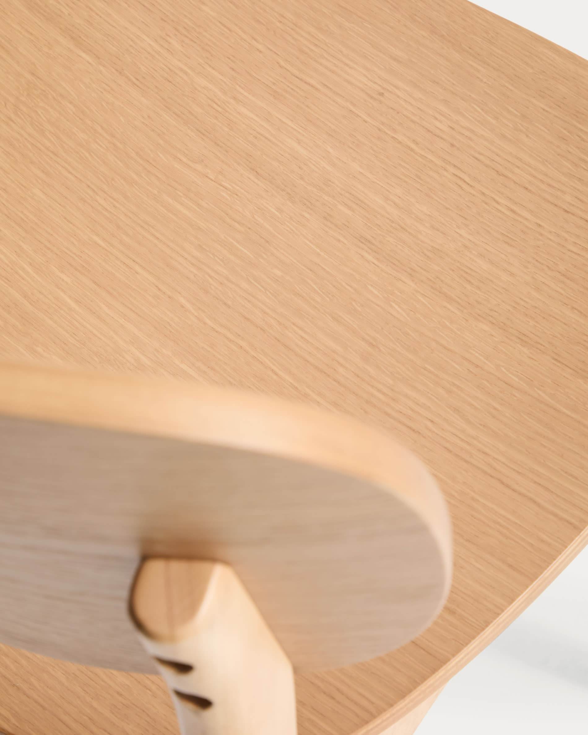 Ludara oak veneer chair